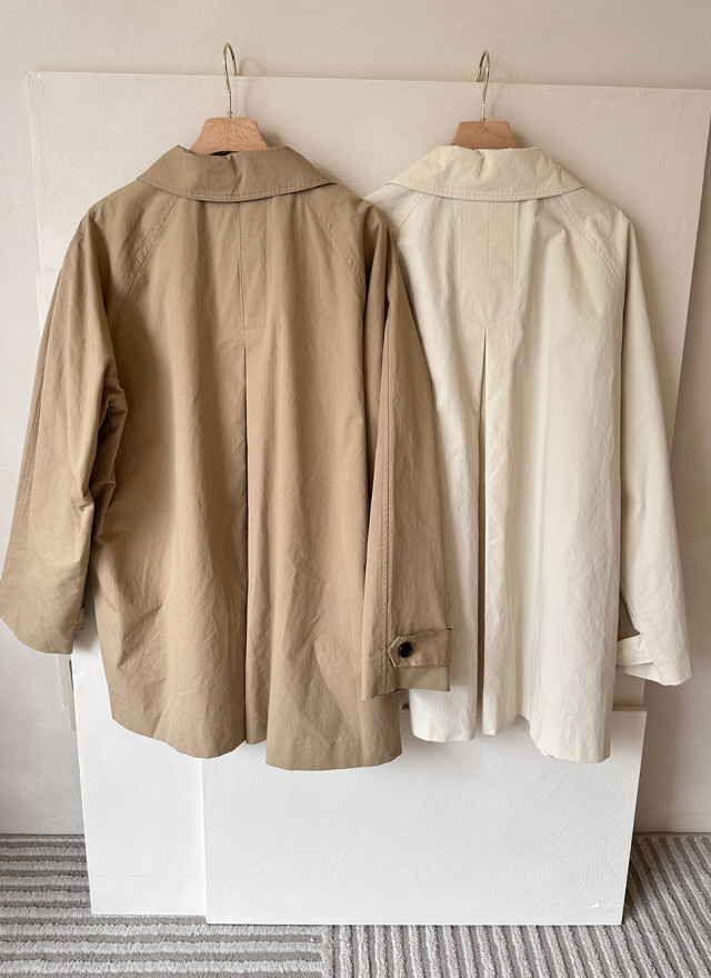 BS奶油傘狀風衣外套(兩色)