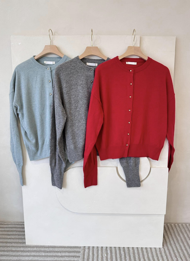 BS小金釦羊毛針織衫(三色)