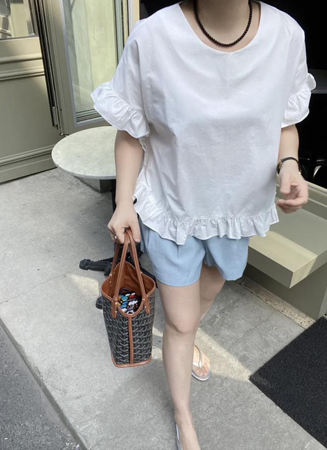 BS純凈花袖寬版上衣(三色)