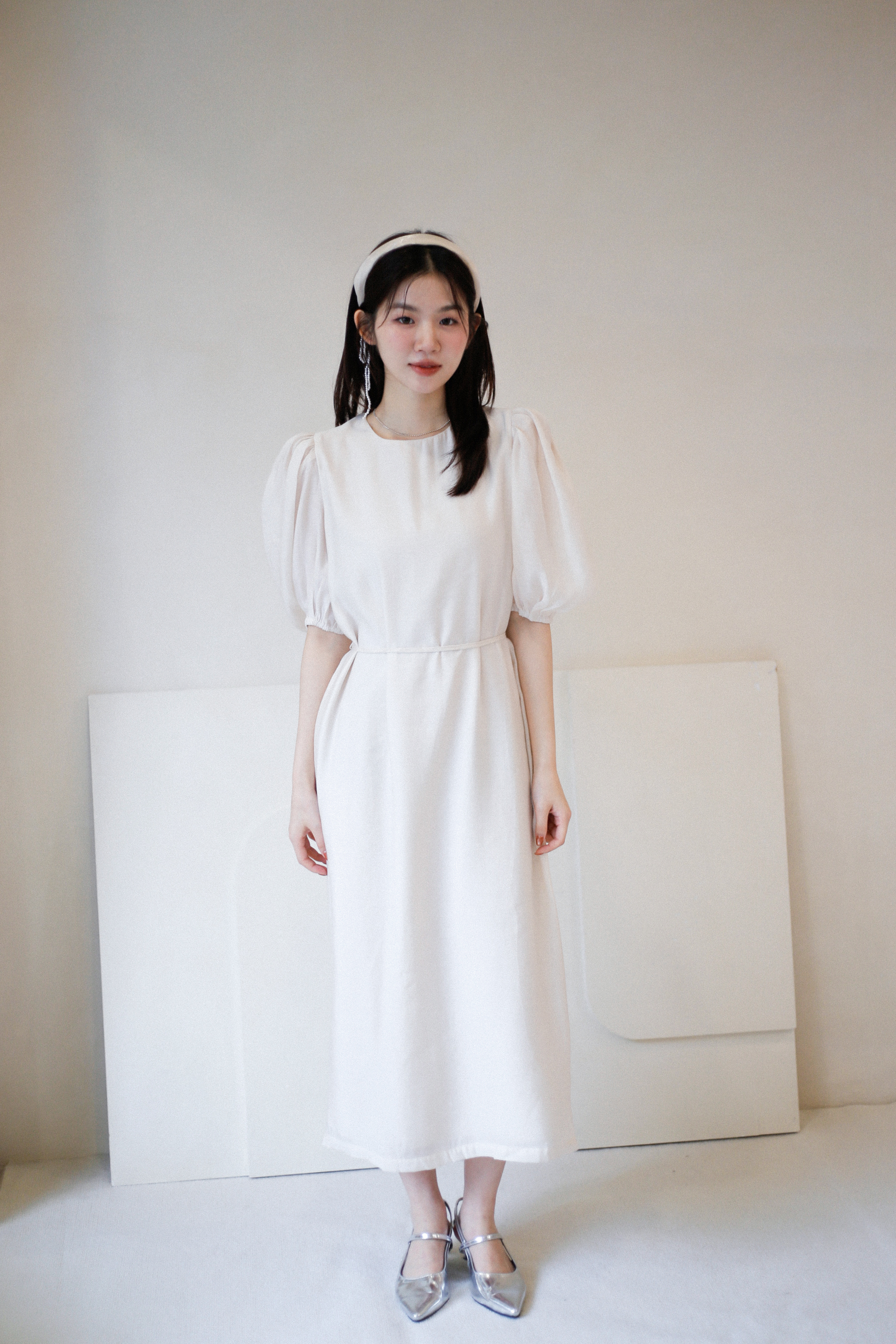BS絲莎後打褶澎袖洋裝
