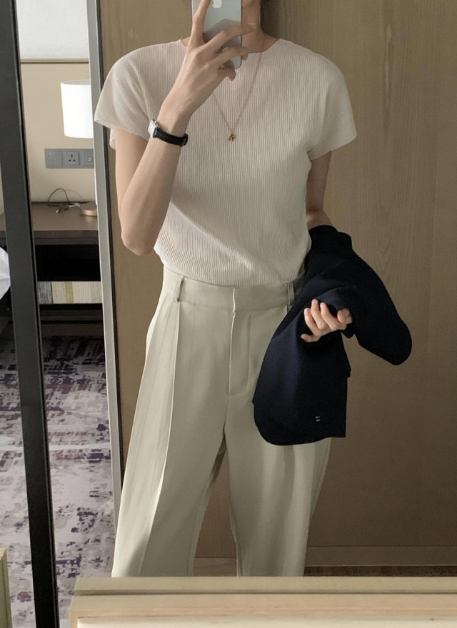 BS夏洛船領褶皺上衣(兩色)