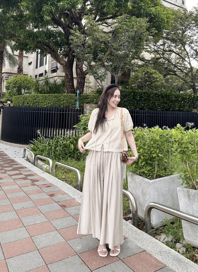 BS莉芙直紋排釦上衣