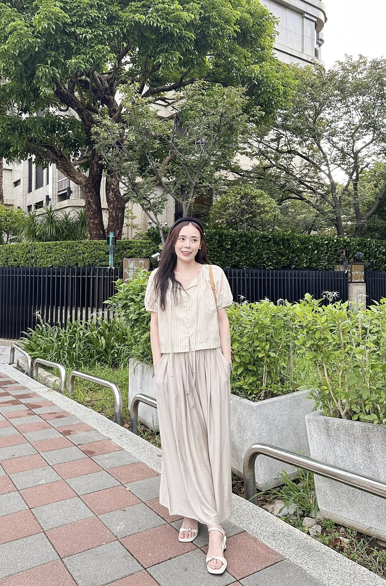 BS莉芙直紋排釦上衣