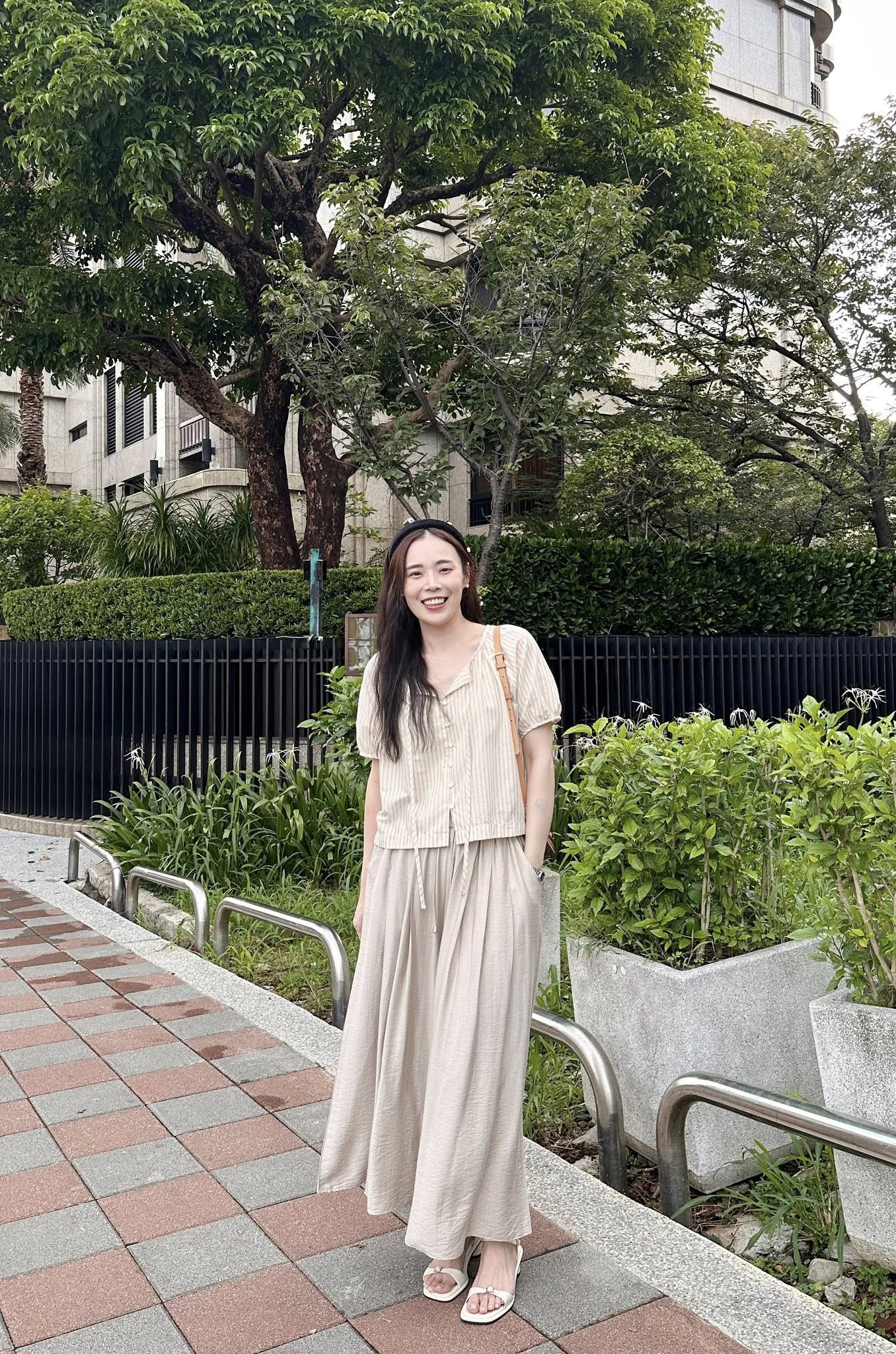 BS莉芙直紋排釦上衣