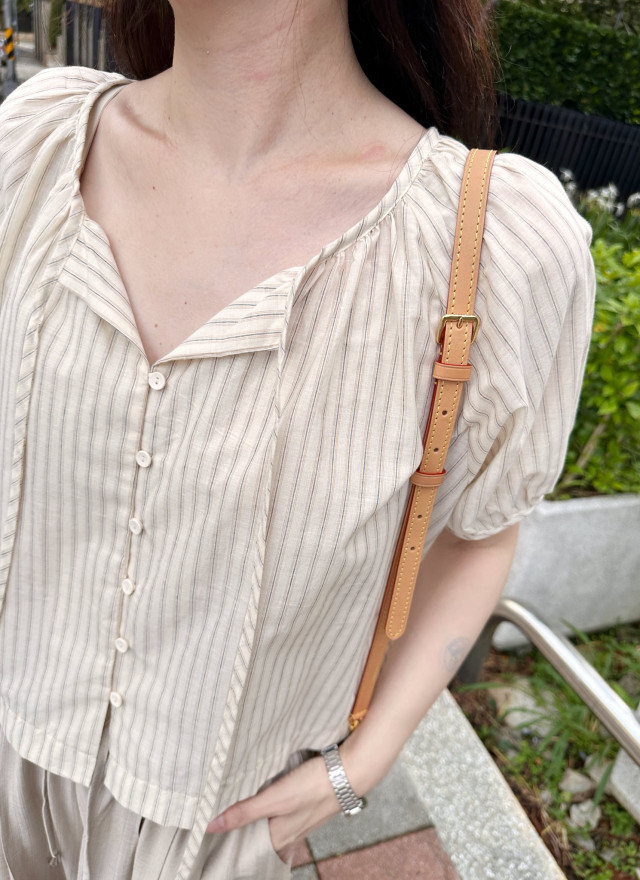 BS莉芙直紋排釦上衣