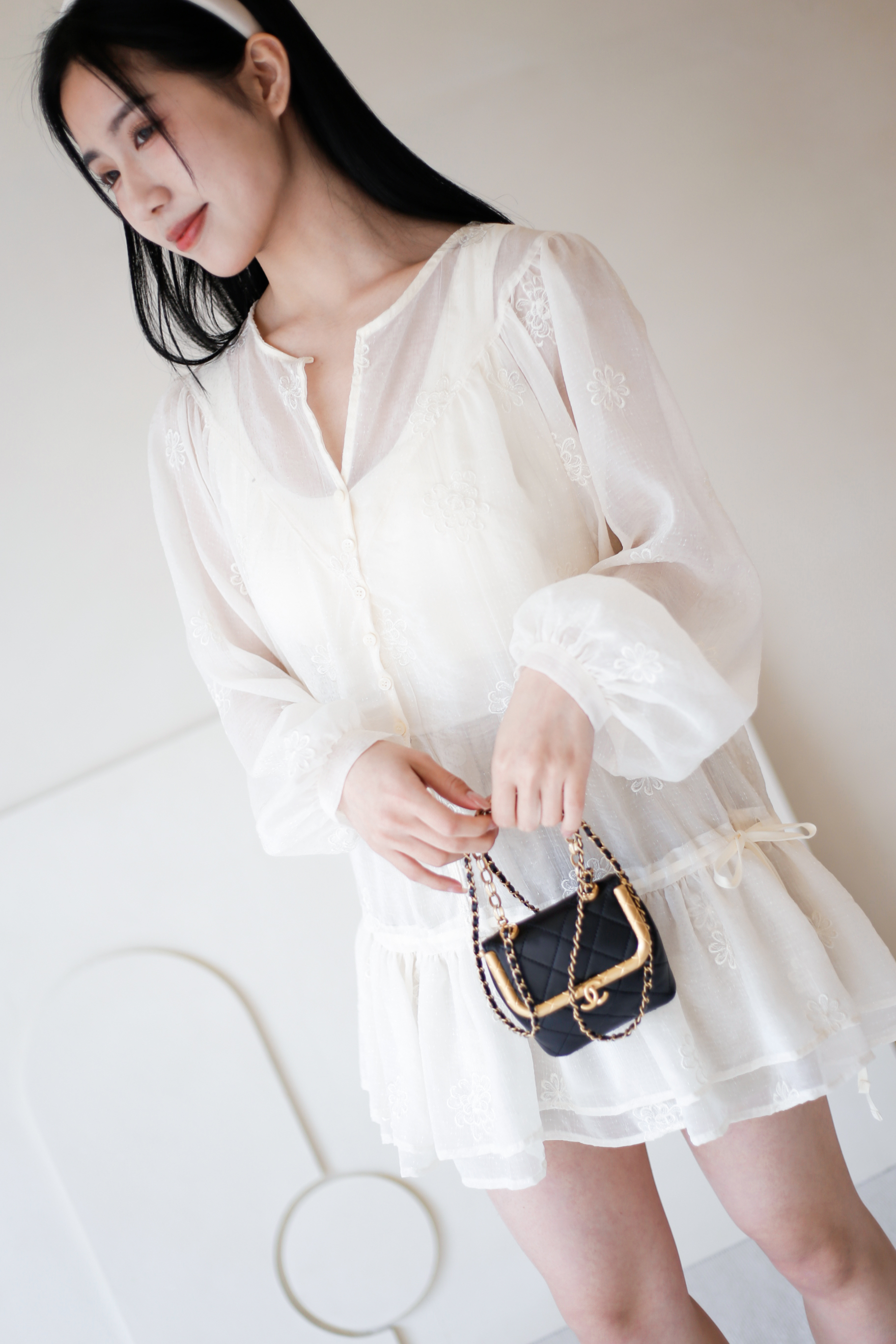 BS潔花刺繡透肌長上衣