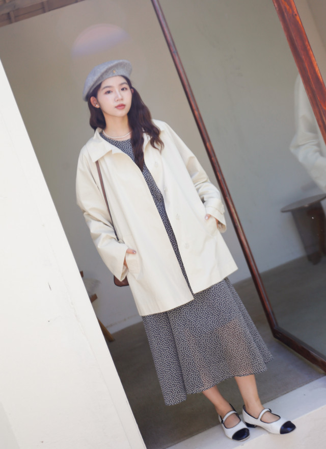 BS奶油傘狀風衣外套(兩色)