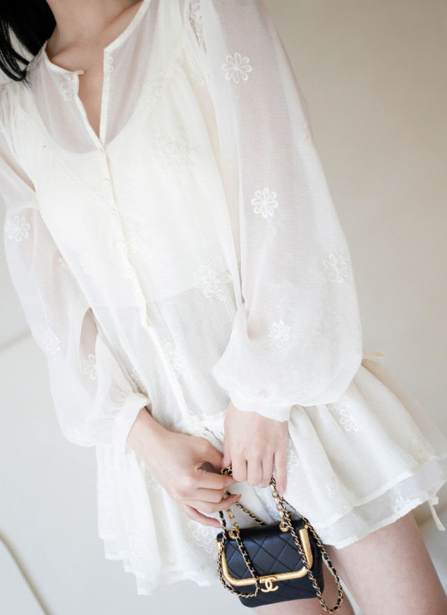 BS潔花刺繡透肌長上衣