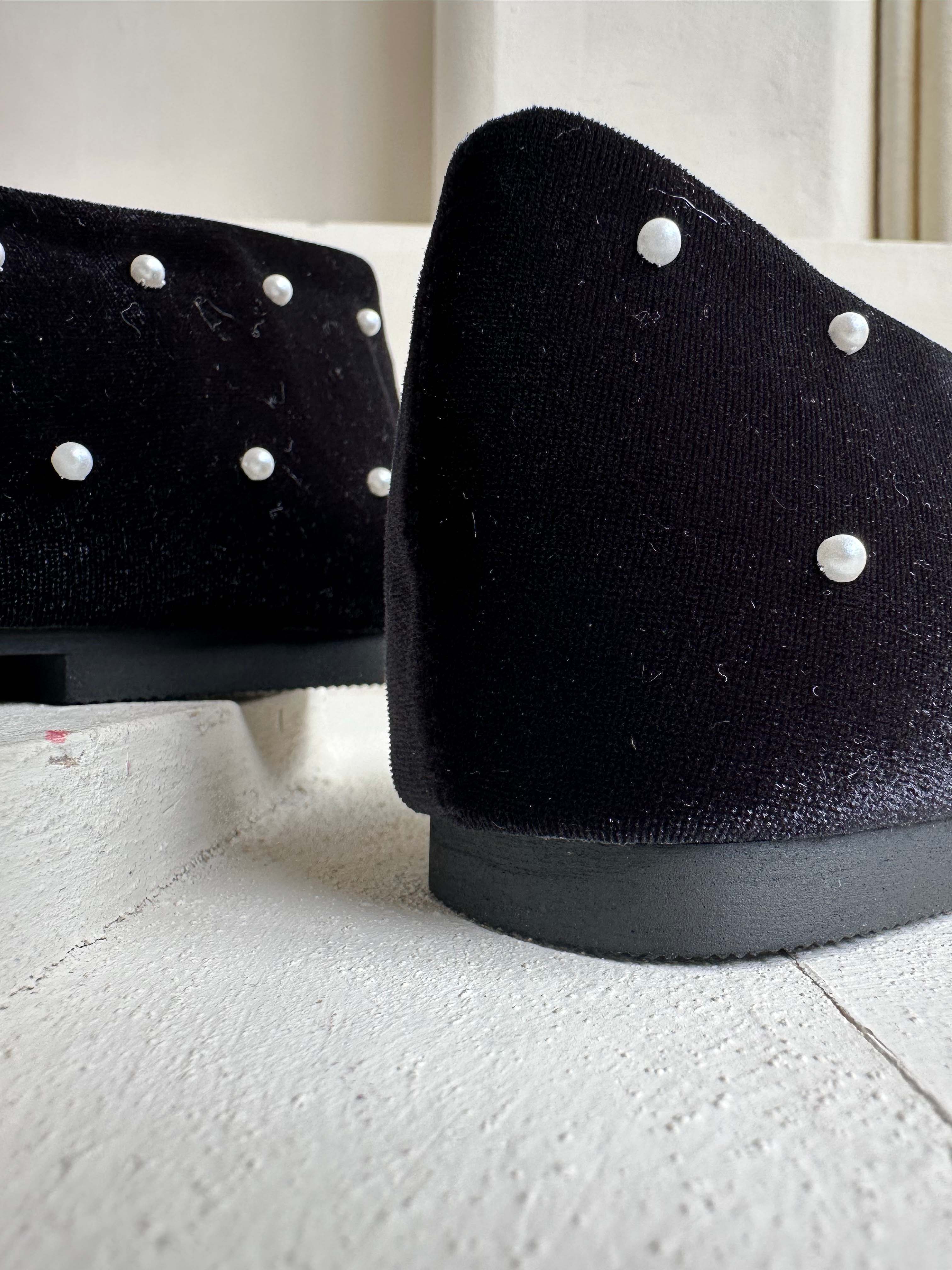 BS珍珠絨面低跟鞋