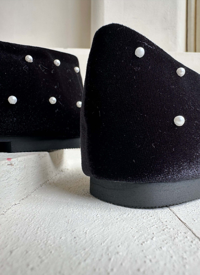 BS珍珠絨面低跟鞋