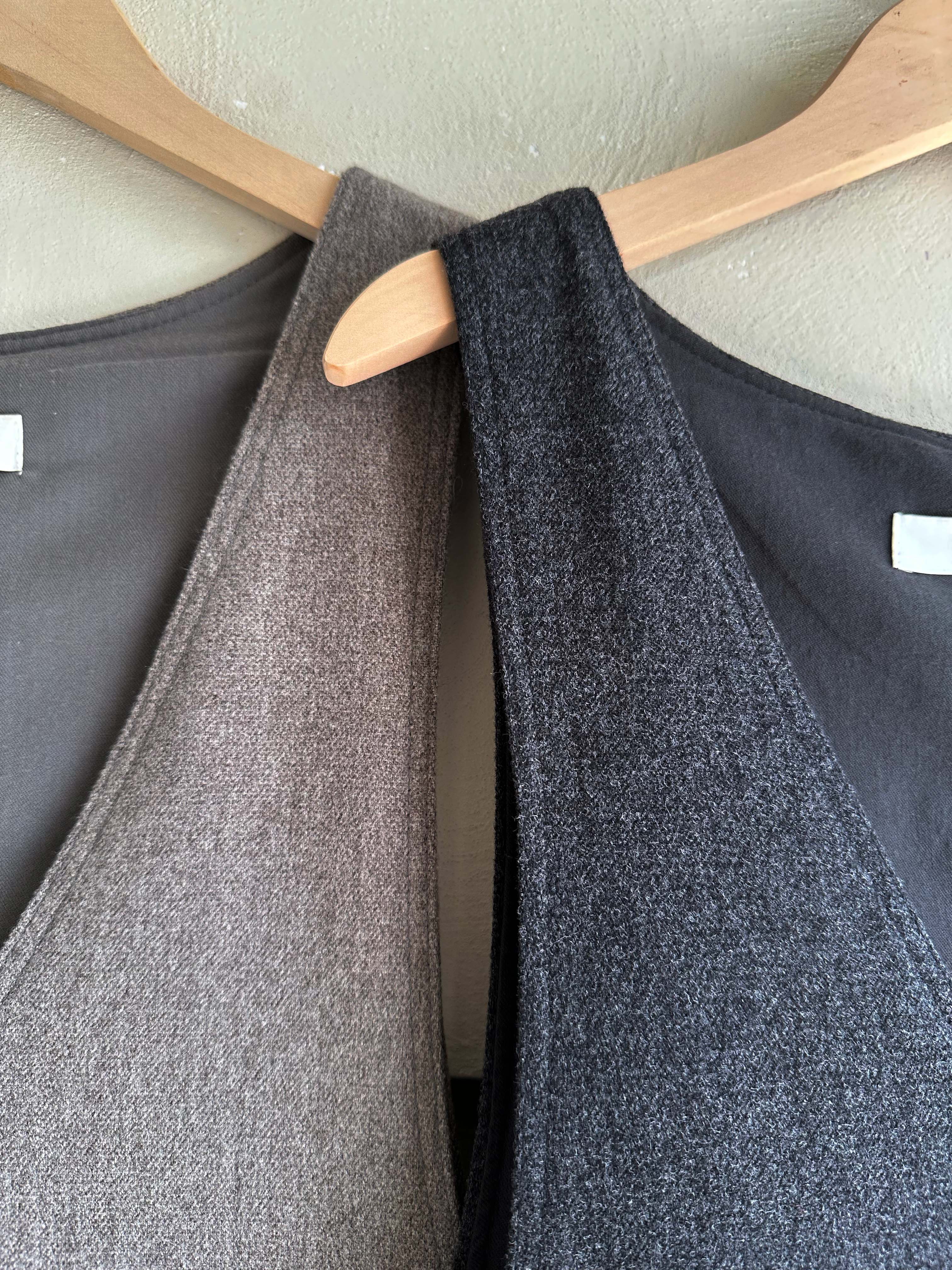 BS混織羊毛大V領洋裝(兩色)