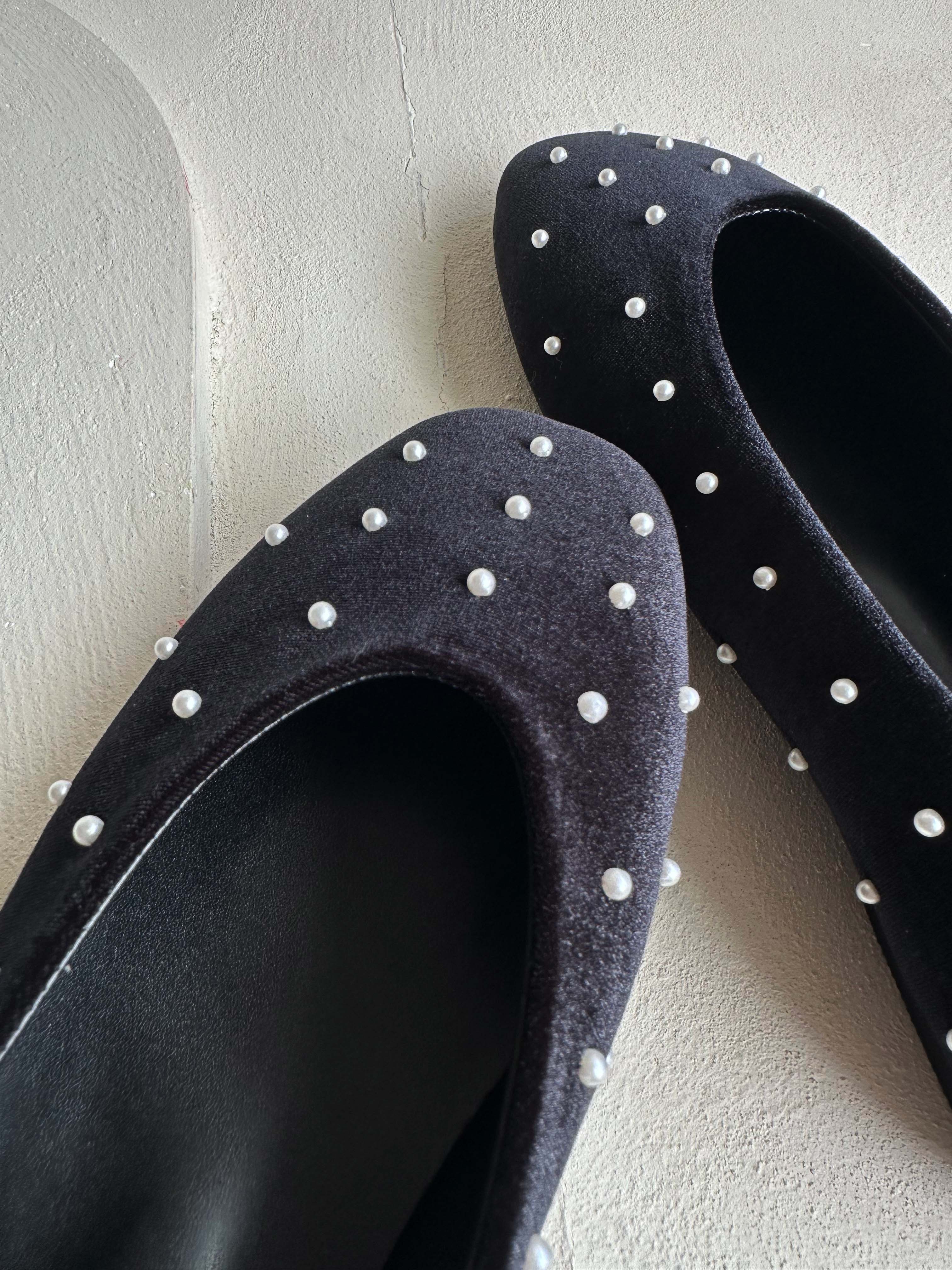 BS珍珠絨面低跟鞋