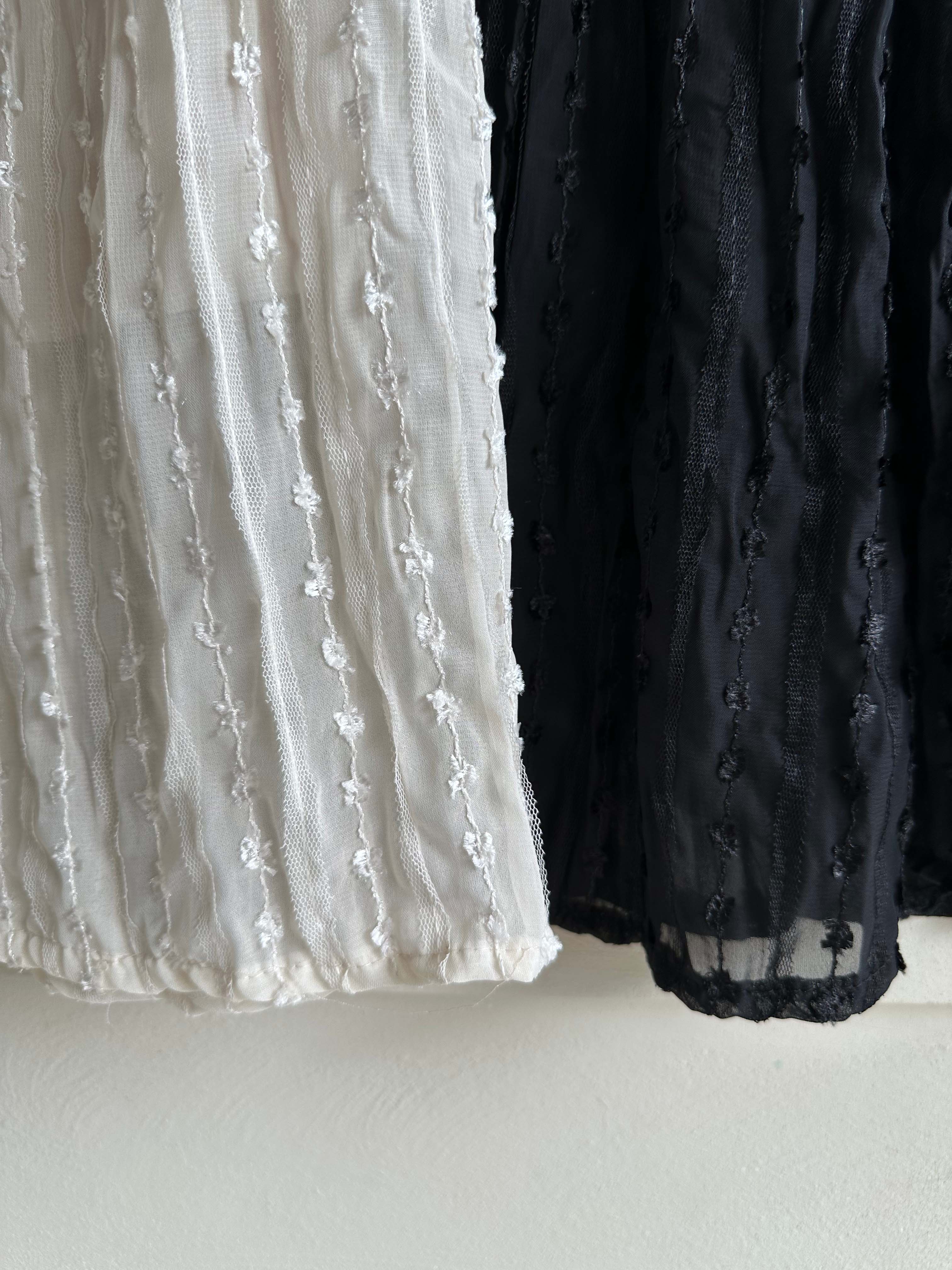 BS微亮絲紋理長裙(兩色)