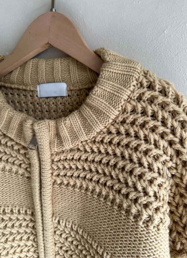 BS立體織紋拉鍊針織衫