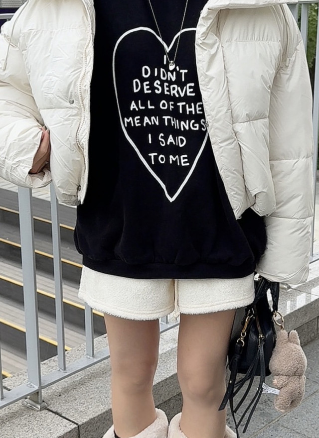 BS手繪愛心大學T(兩色)