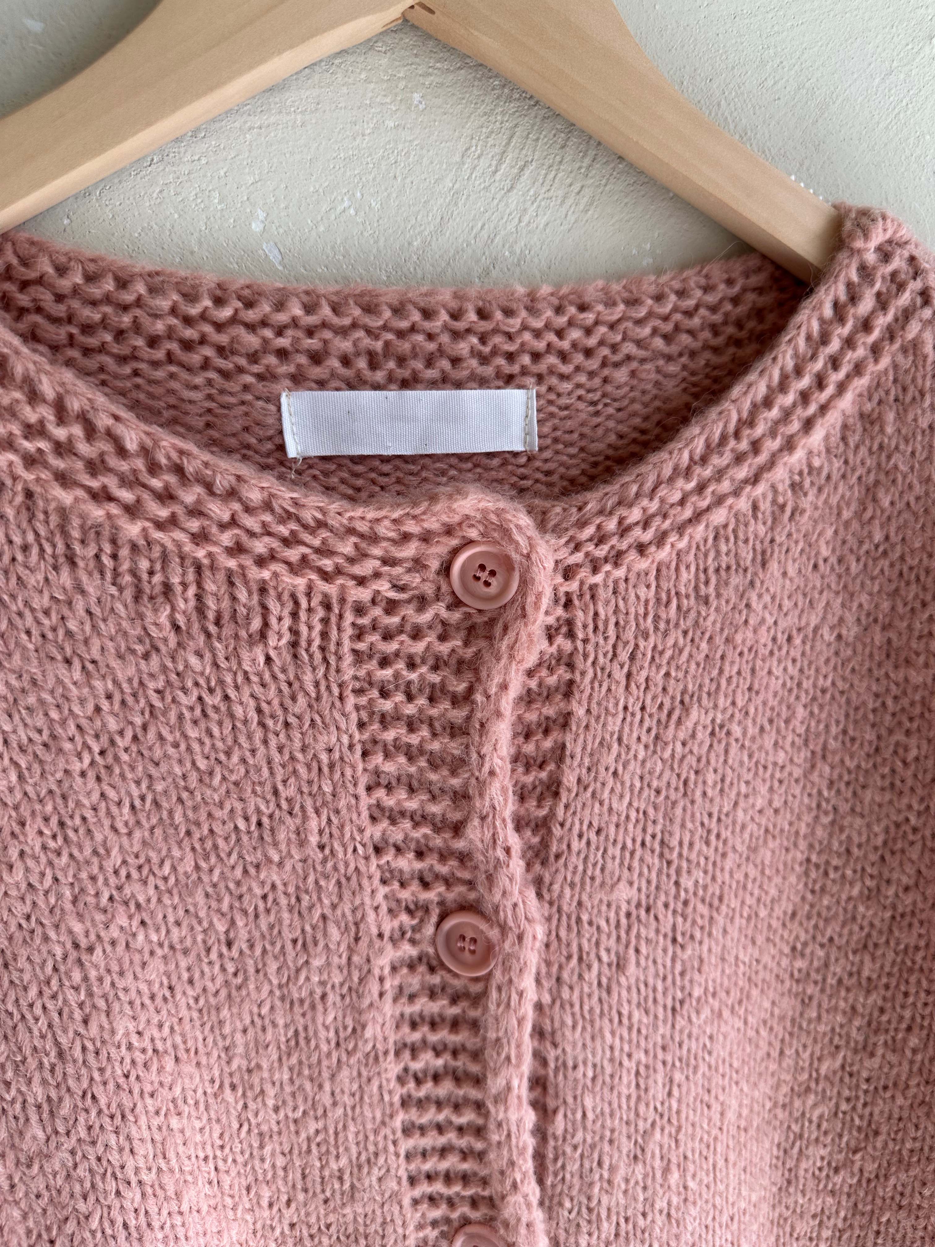 BS粉杏針織開襟衫