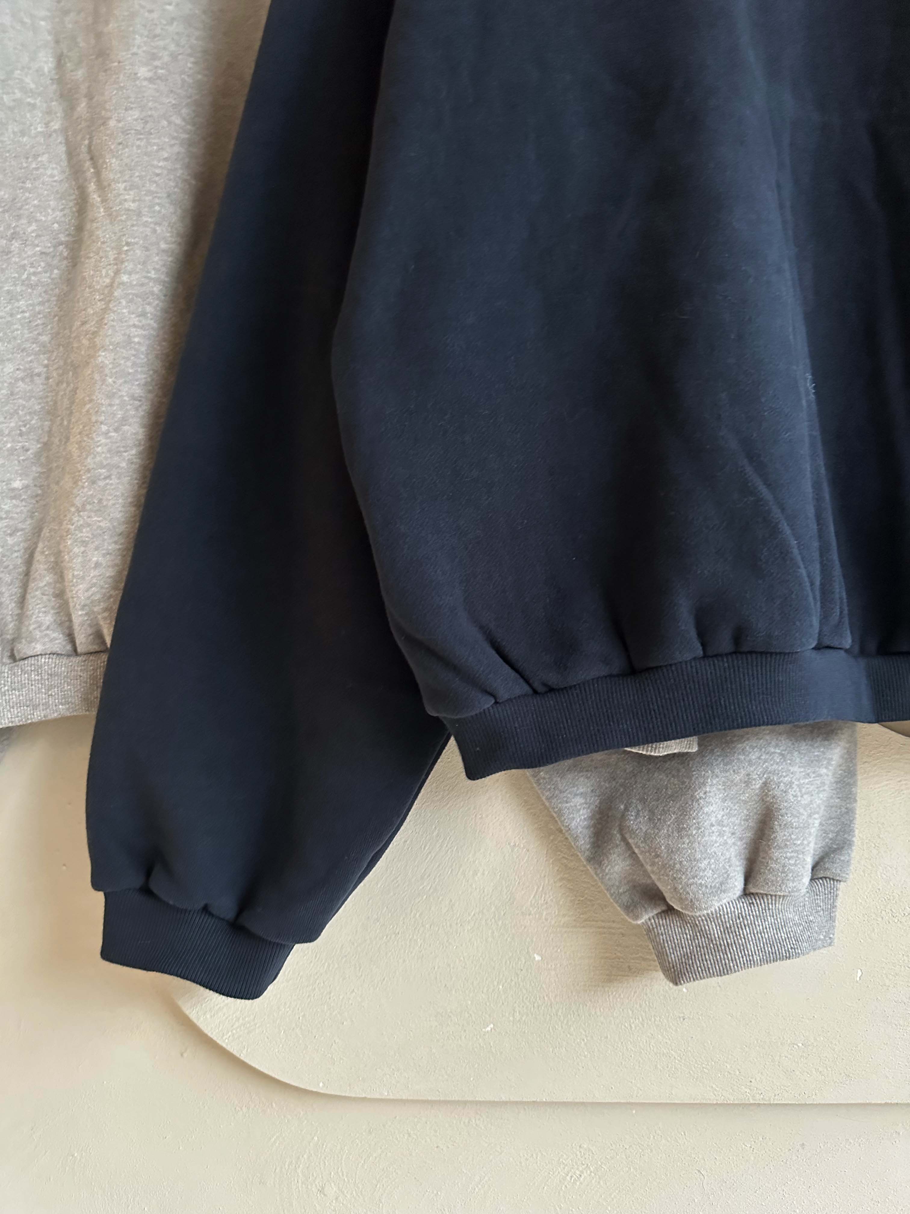 BS手繪愛心大學T(兩色)