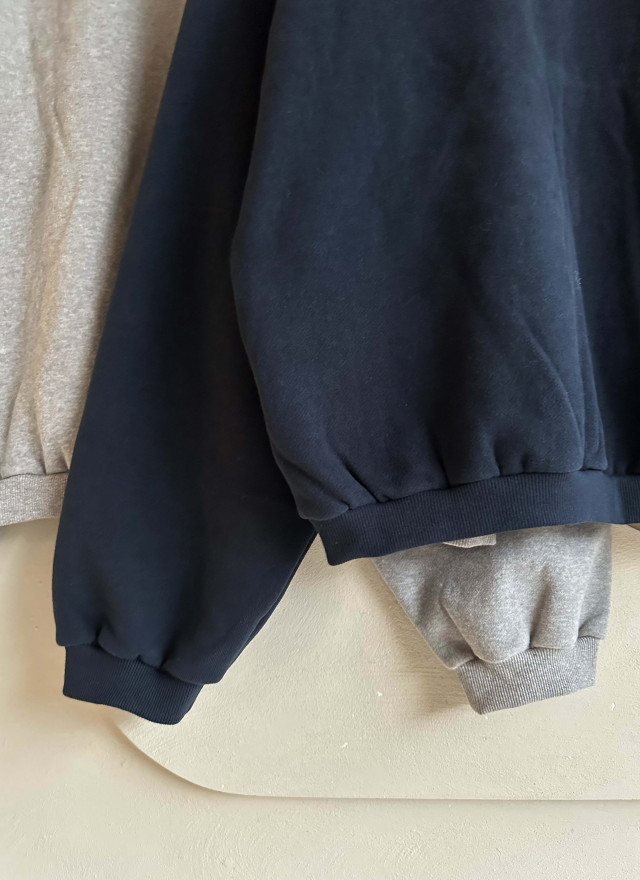 BS手繪愛心大學T(兩色)