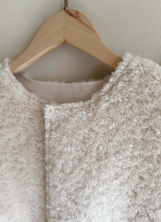 BS蓓菈絨毛背心(兩色)