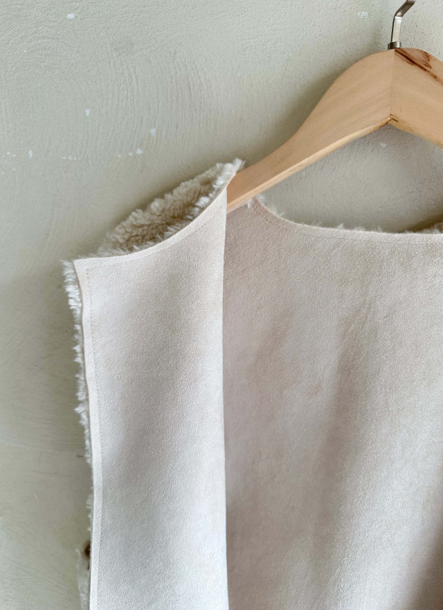 BS蓓菈絨毛背心(兩色)