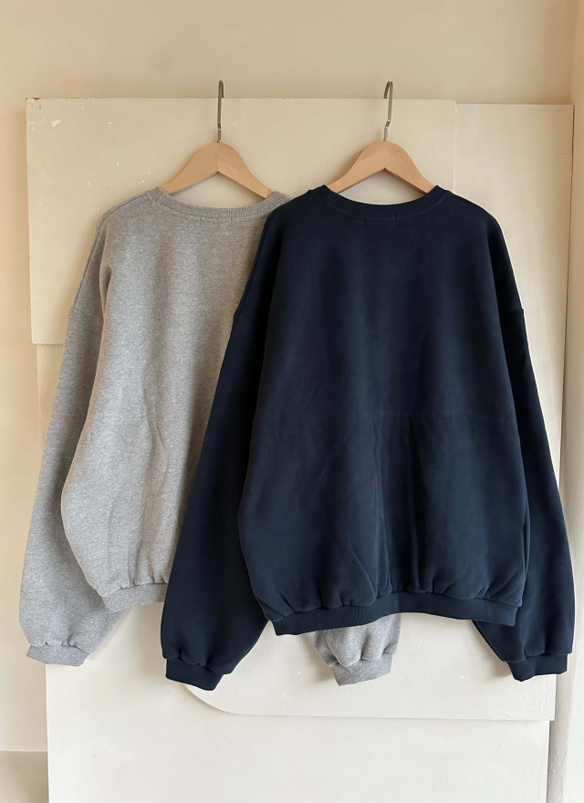 BS手繪愛心大學T(兩色)