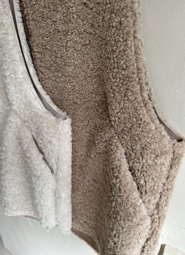 BS蓓菈絨毛背心(兩色)