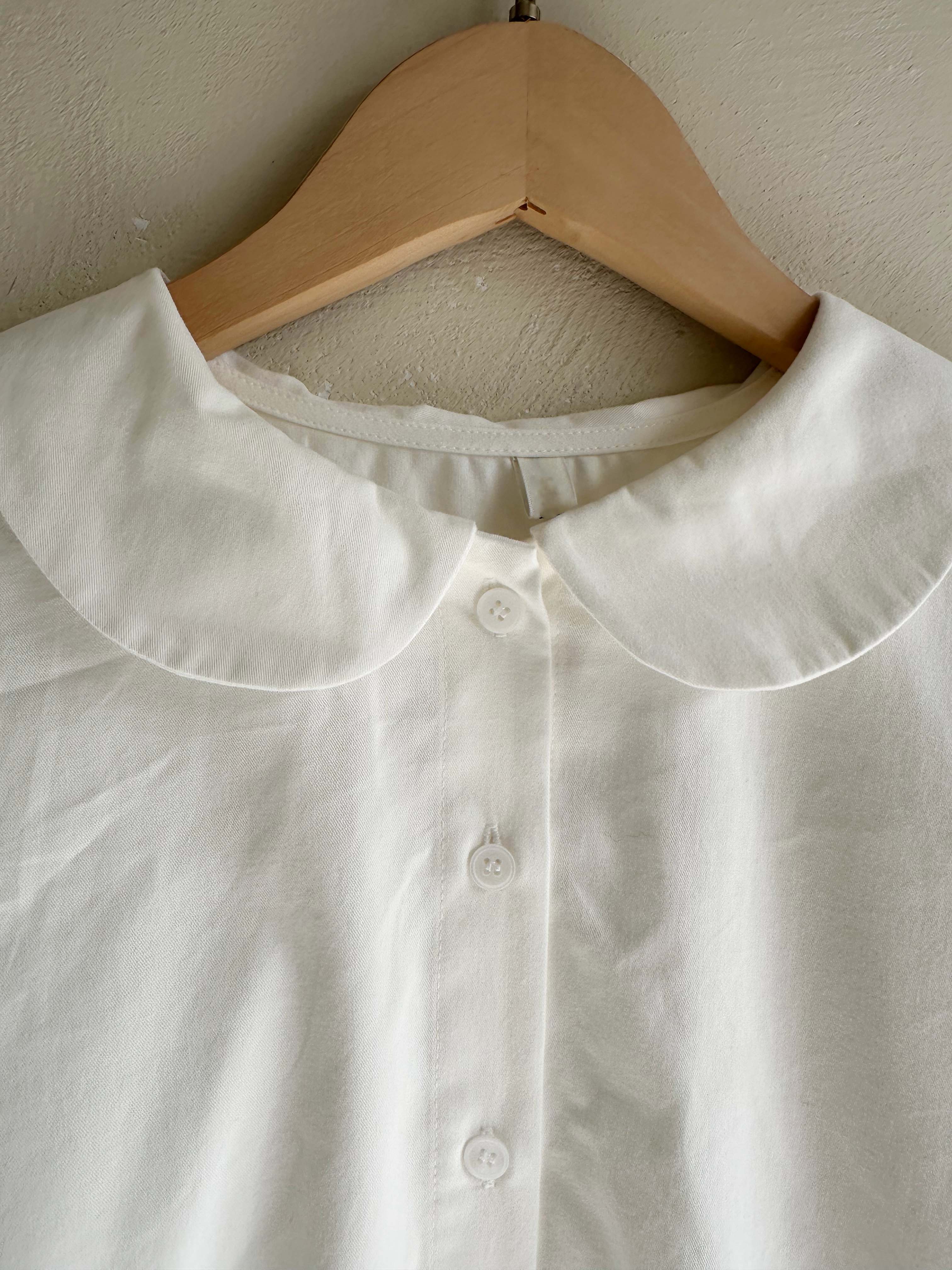 BS柔白圓領襯衫