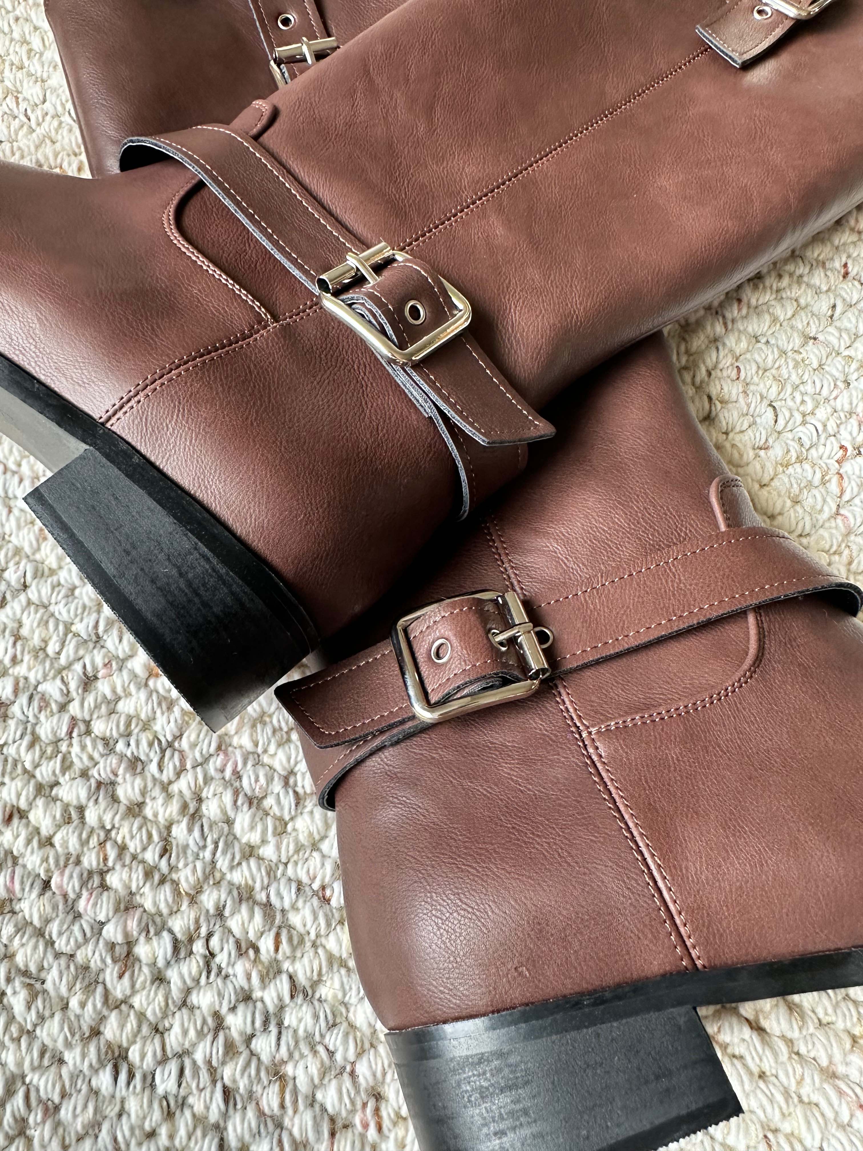 BS波希釦環咖啡長靴 (特殊代購)