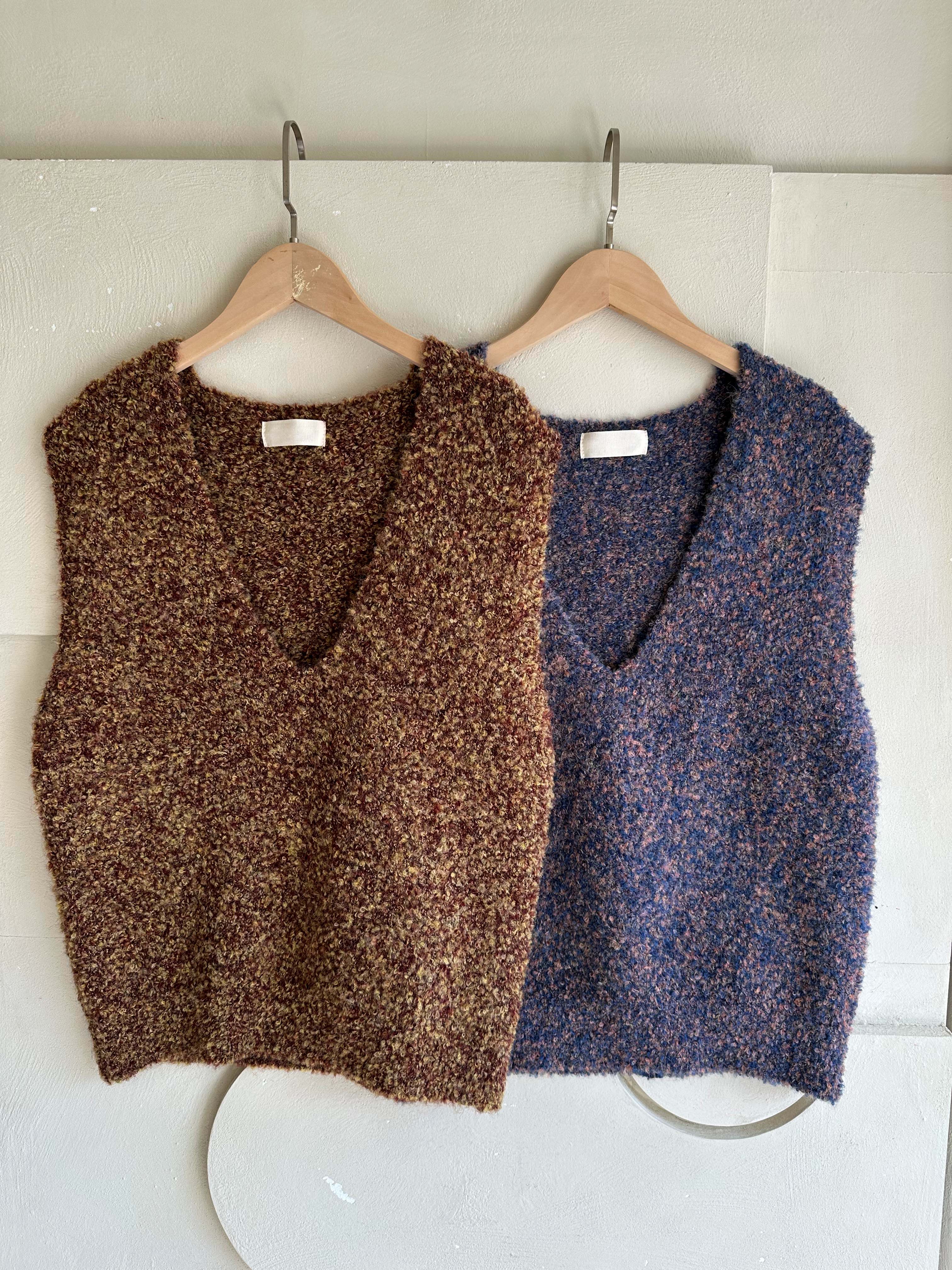 BS 混織V領背心(兩色)