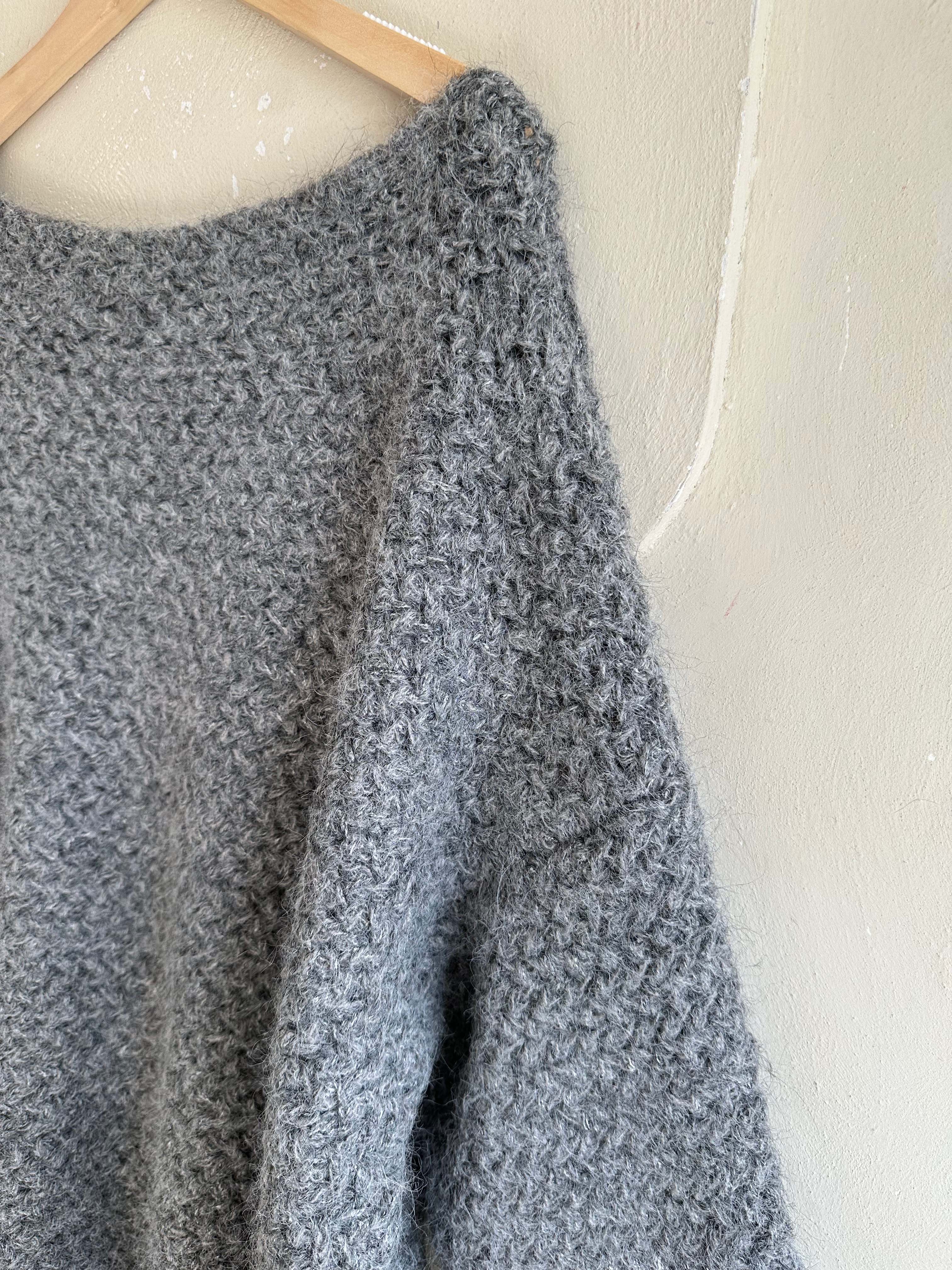 BS 雲霧寬領粗針毛衣