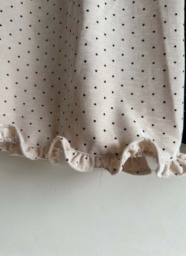 BS波點荷葉邊長裙(兩色)