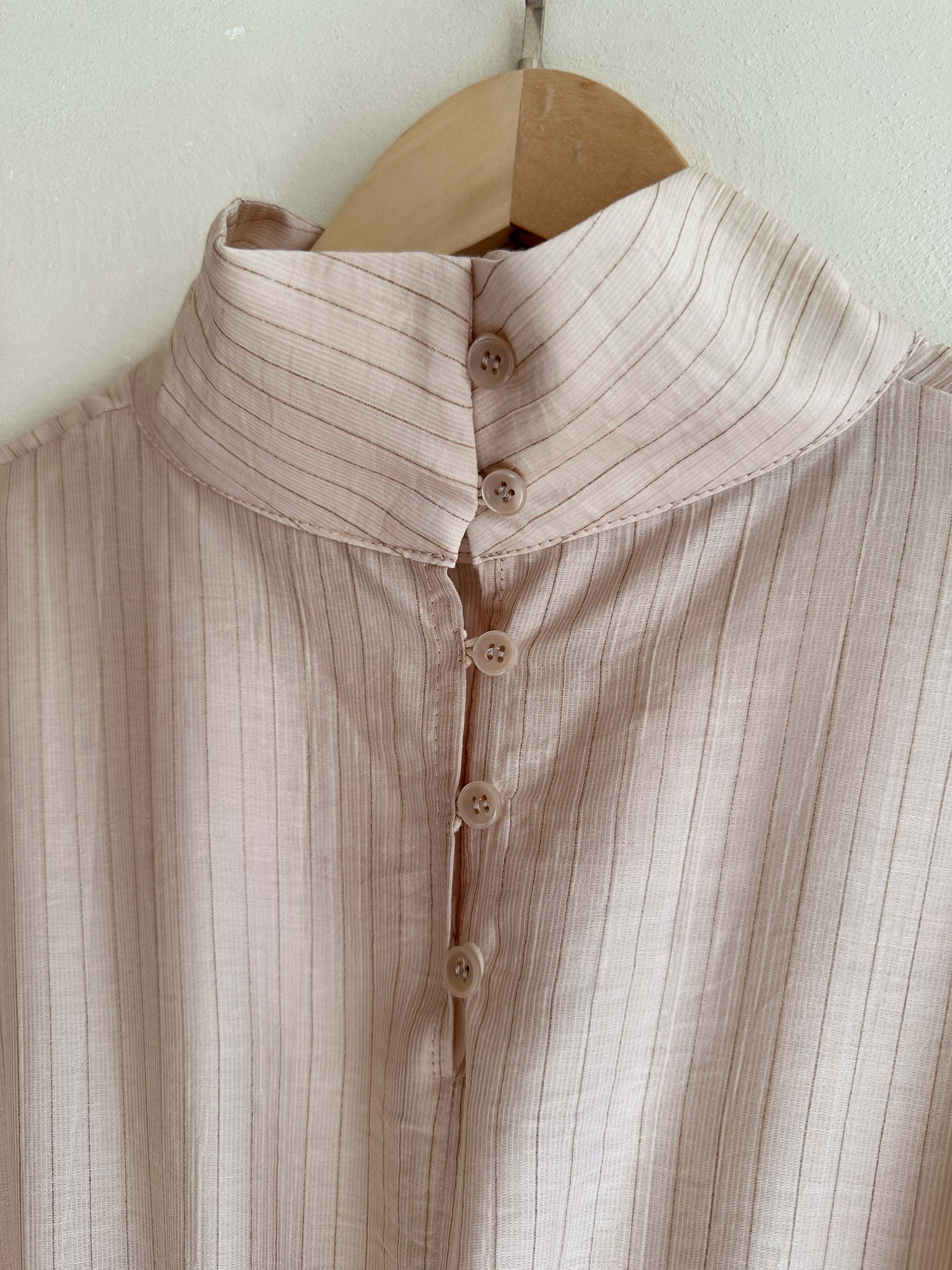 BS細緻光澤線紋抽繩洋裝