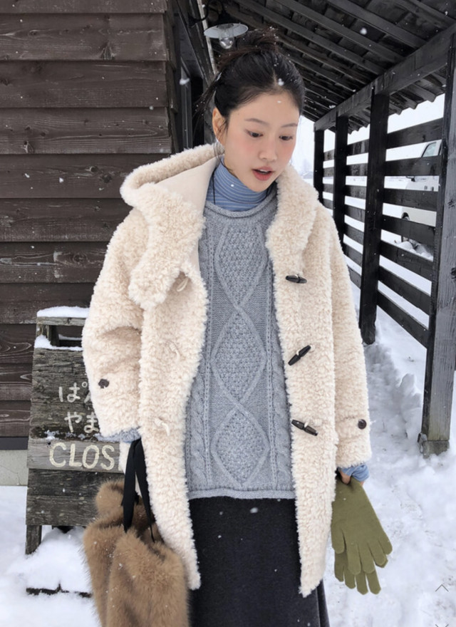 BS毛絨連帽牛角扣外套