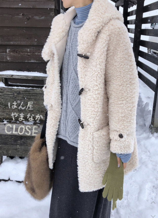 BS毛絨連帽牛角扣外套