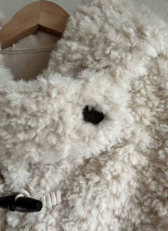 BS毛絨連帽牛角扣外套