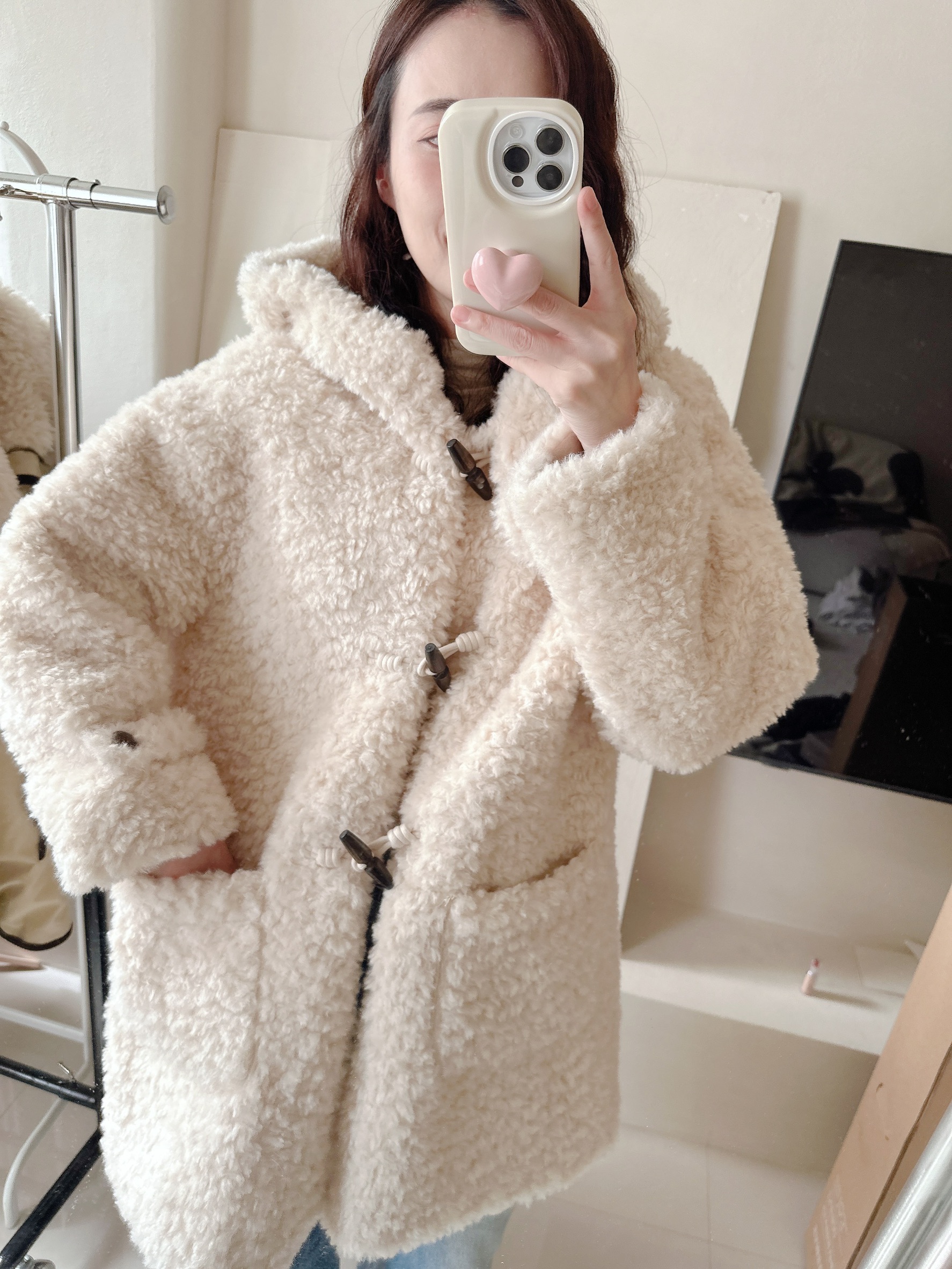 BS毛絨連帽牛角扣外套