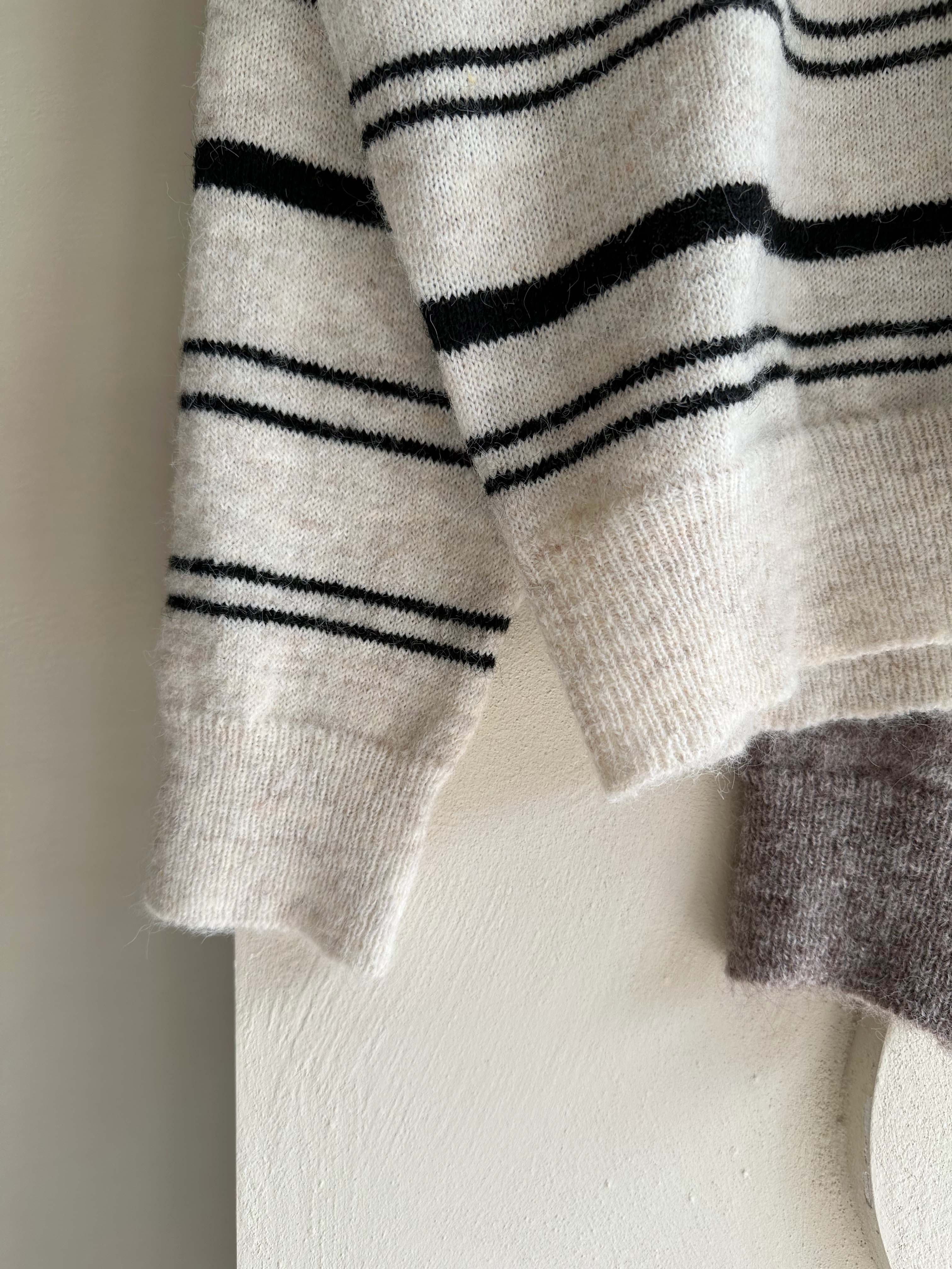 BS圓領細條針織上衣(三色)