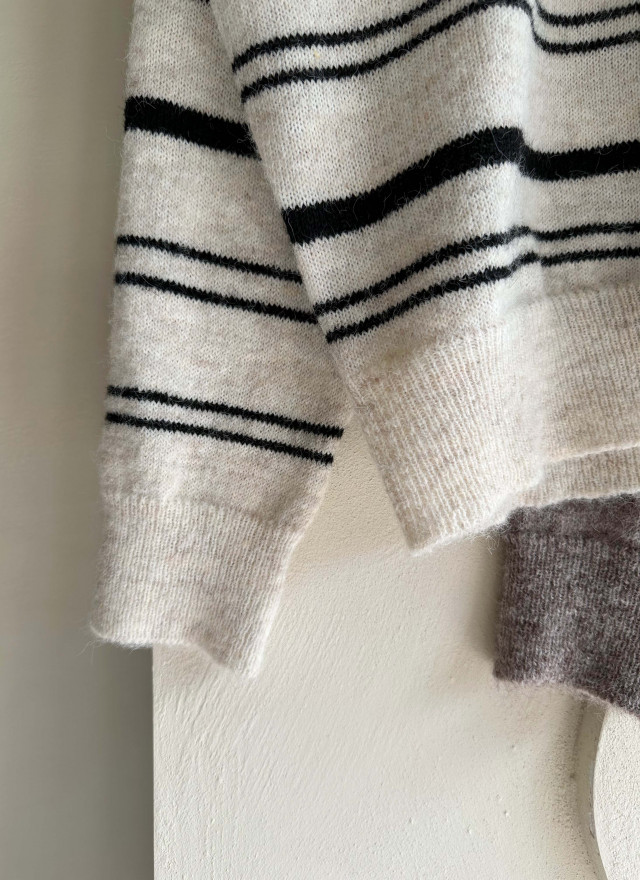 BS圓領細條針織上衣(三色)