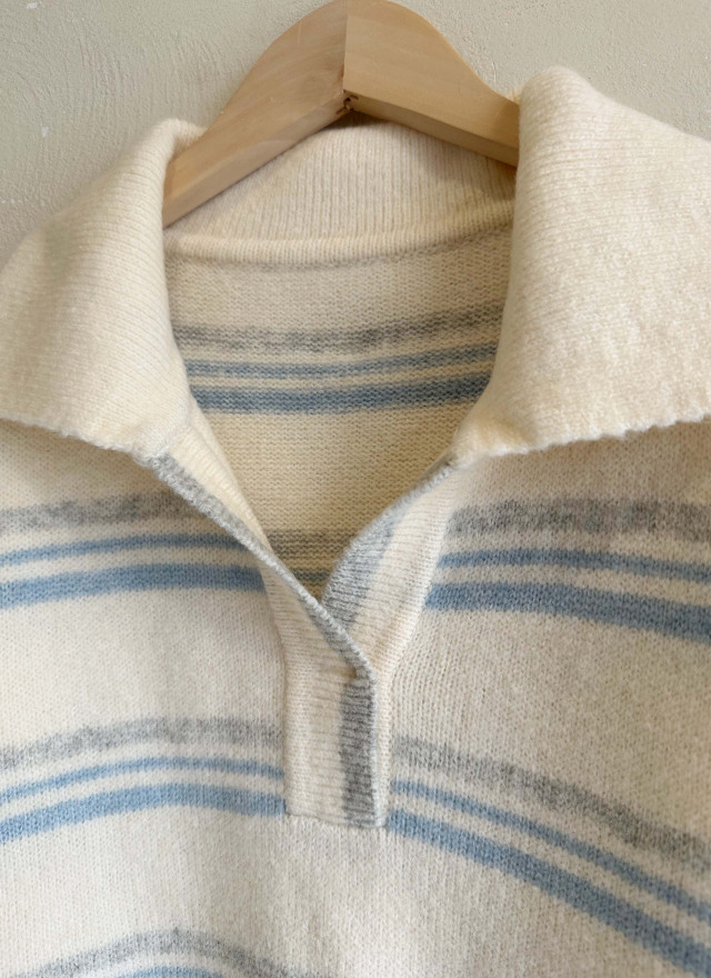 BS小領橫紋針織上衣(兩色)