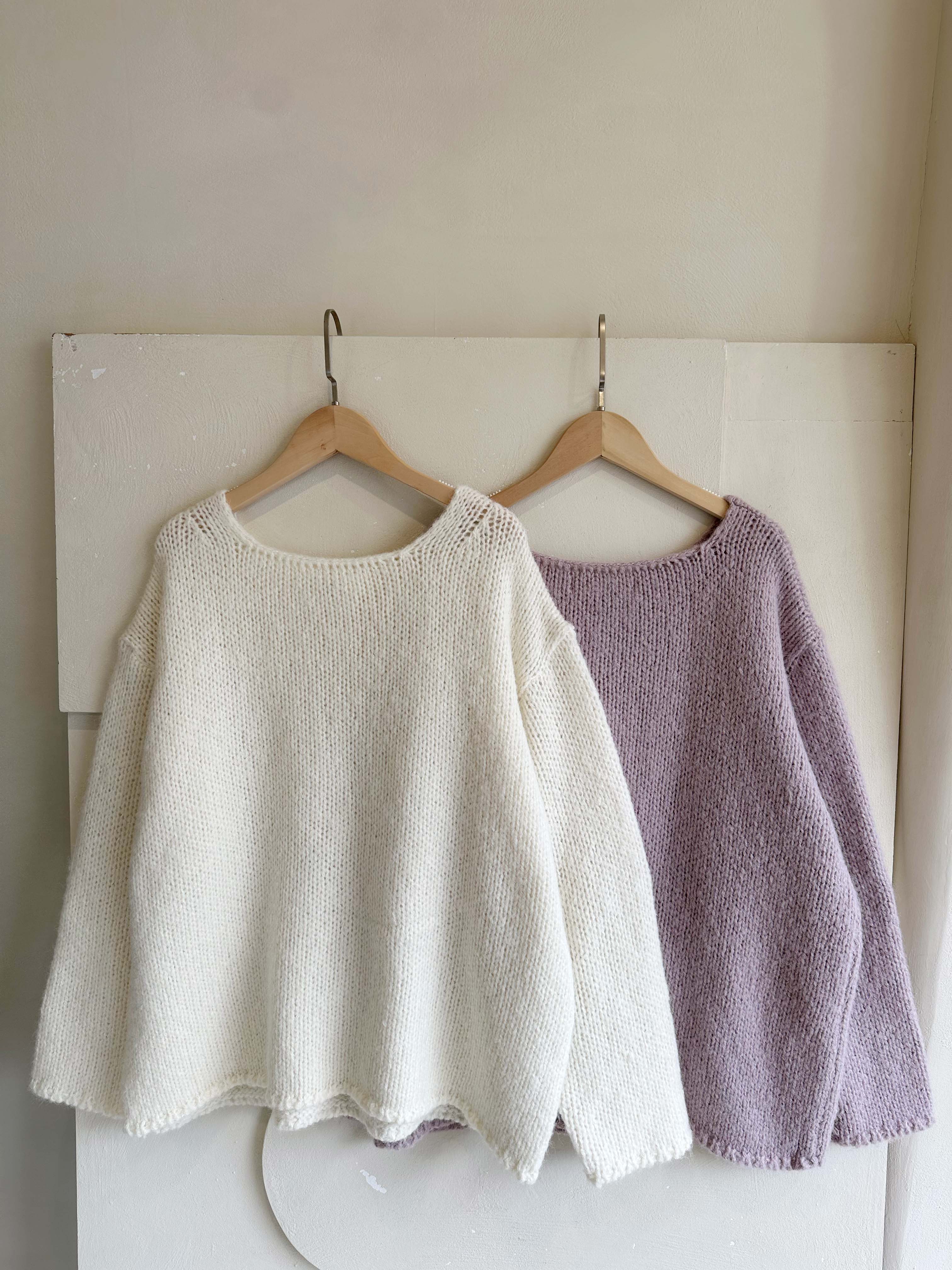 BS滾邊織紋羊絨上衣(兩色)