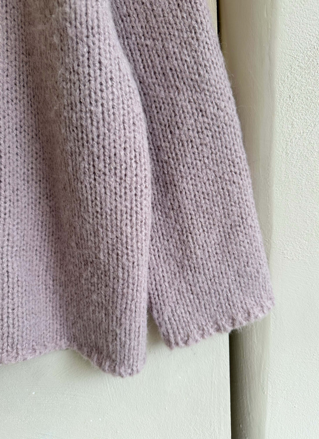 BS滾邊織紋羊絨上衣(兩色)