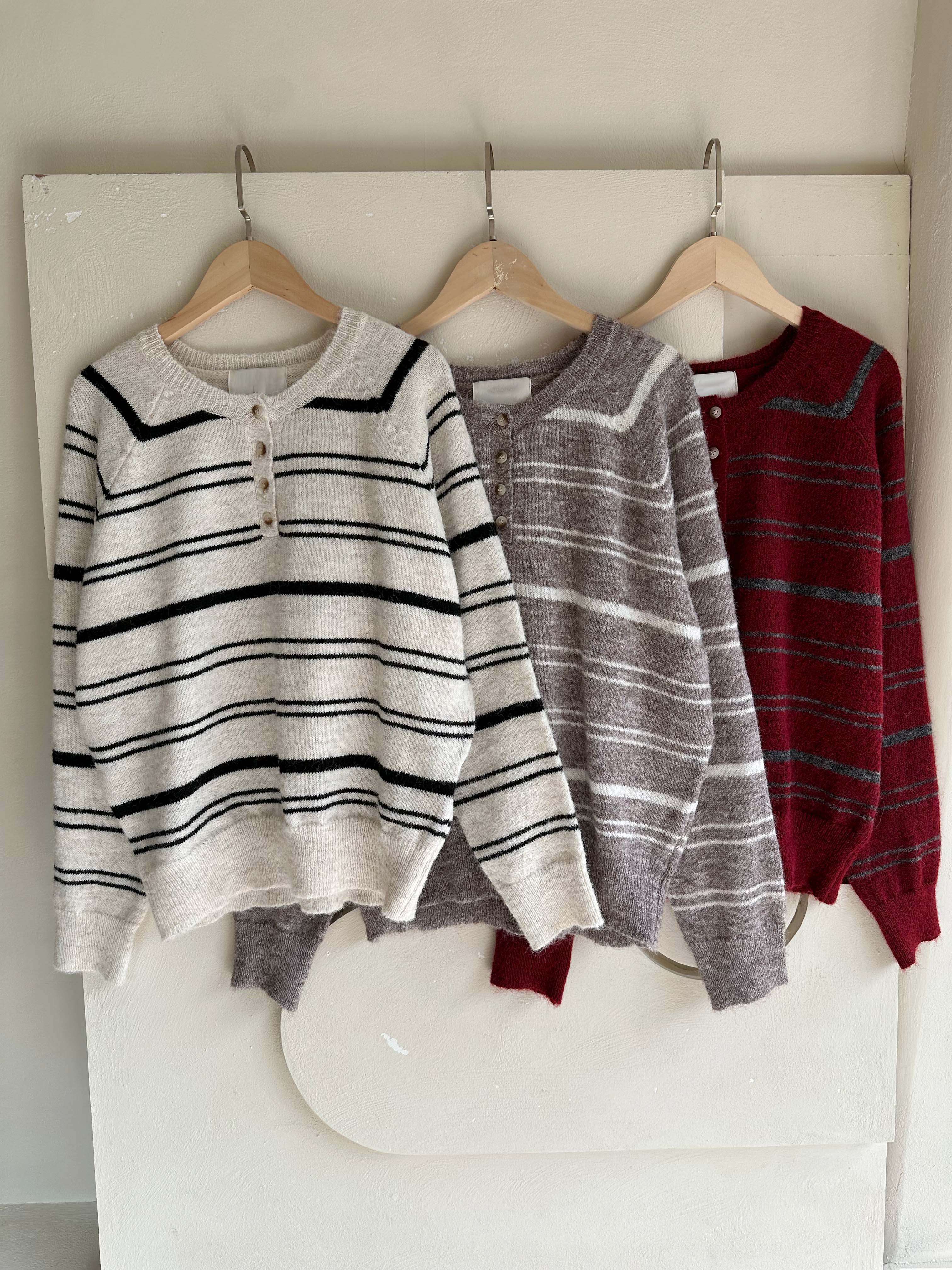 BS圓領細條針織上衣(三色)