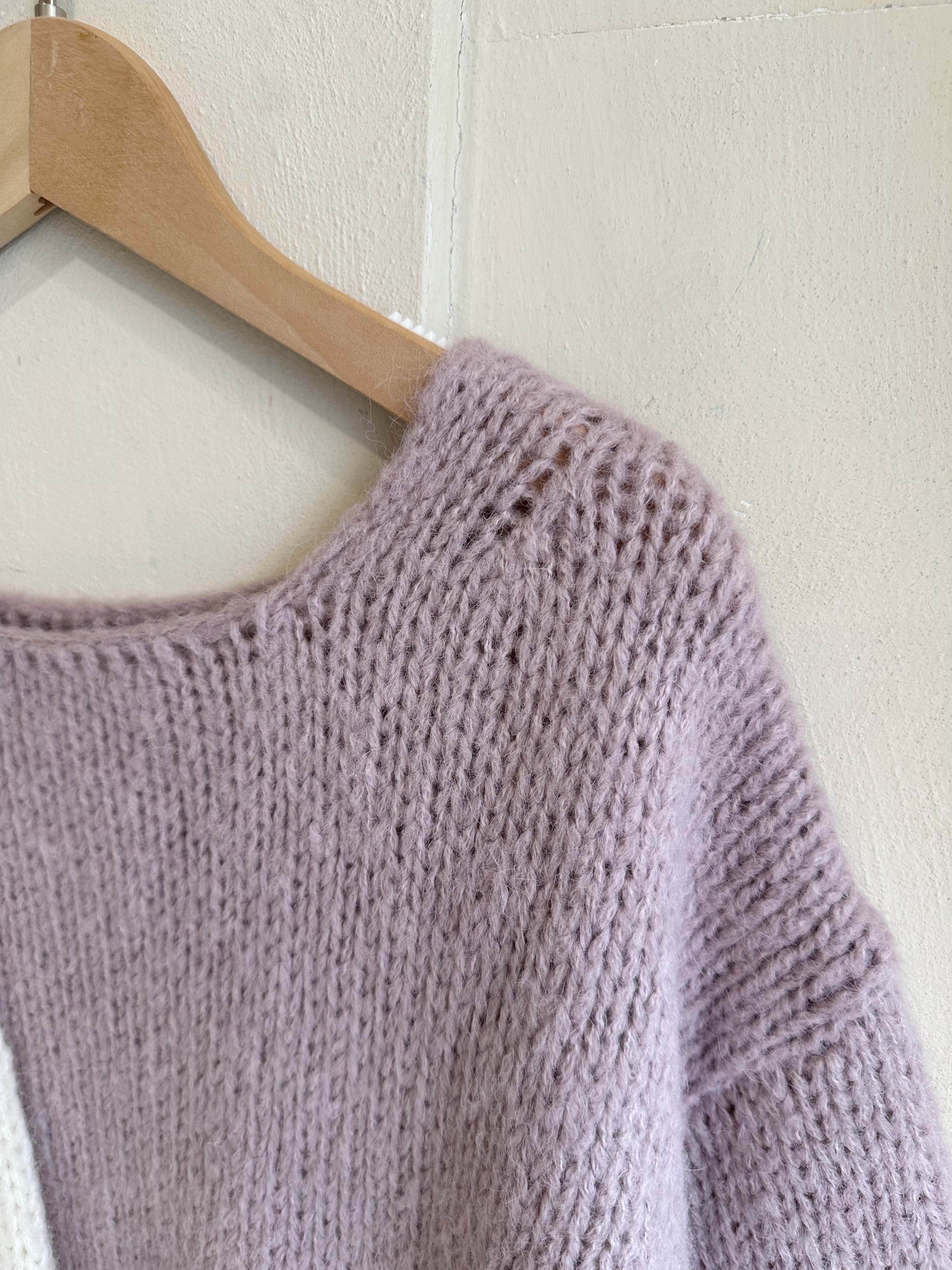 BS滾邊織紋羊絨上衣(兩色)