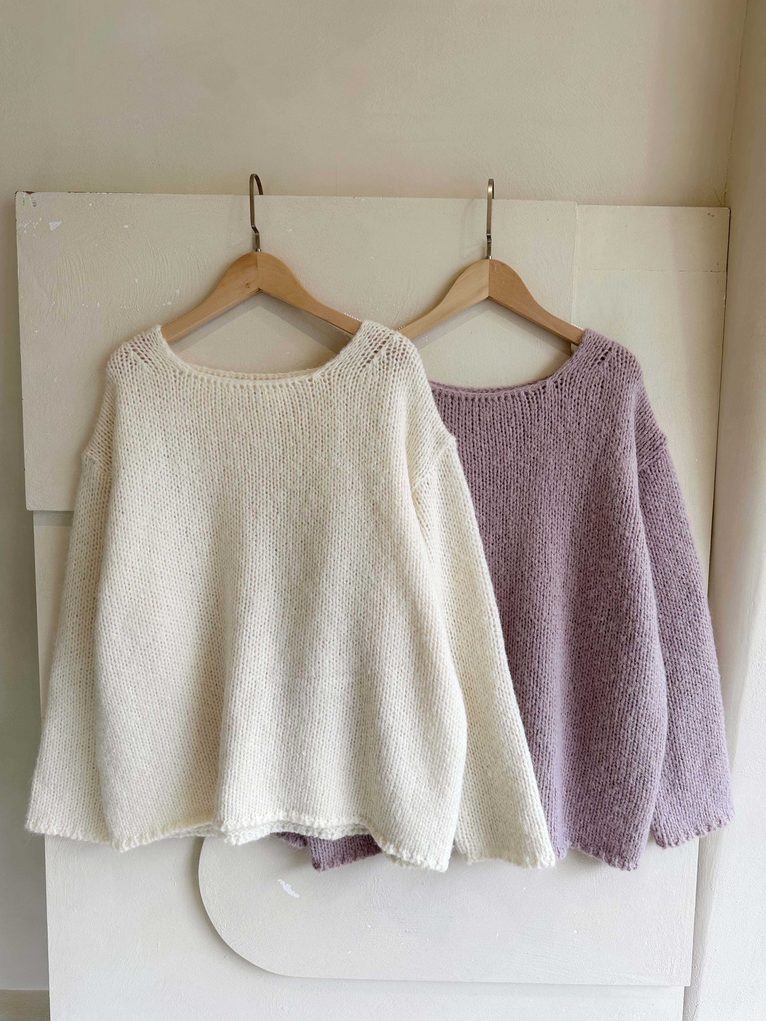 BS滾邊織紋羊絨上衣(兩色)