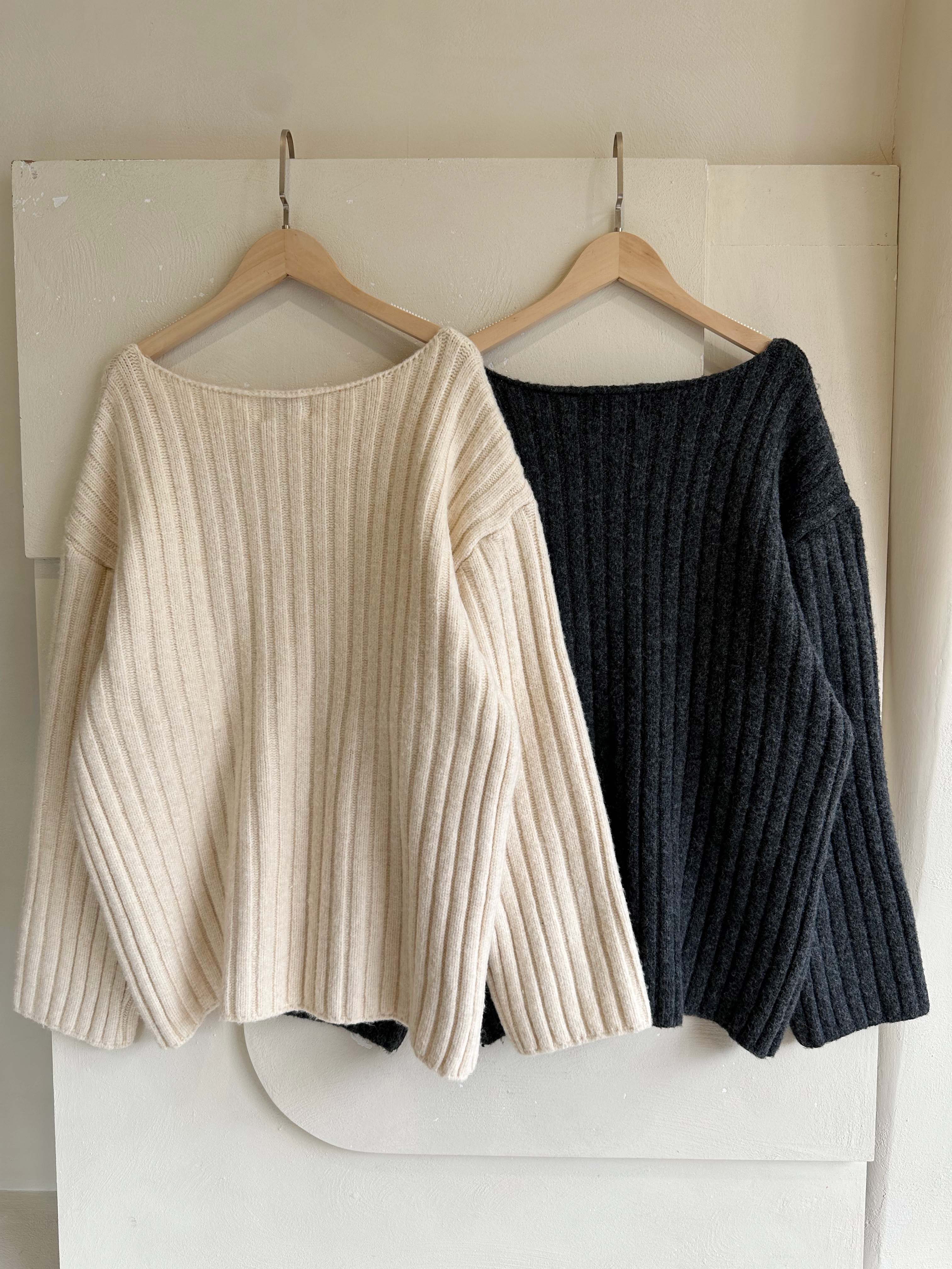 BS落肩直紋寬袖毛衣(兩色)