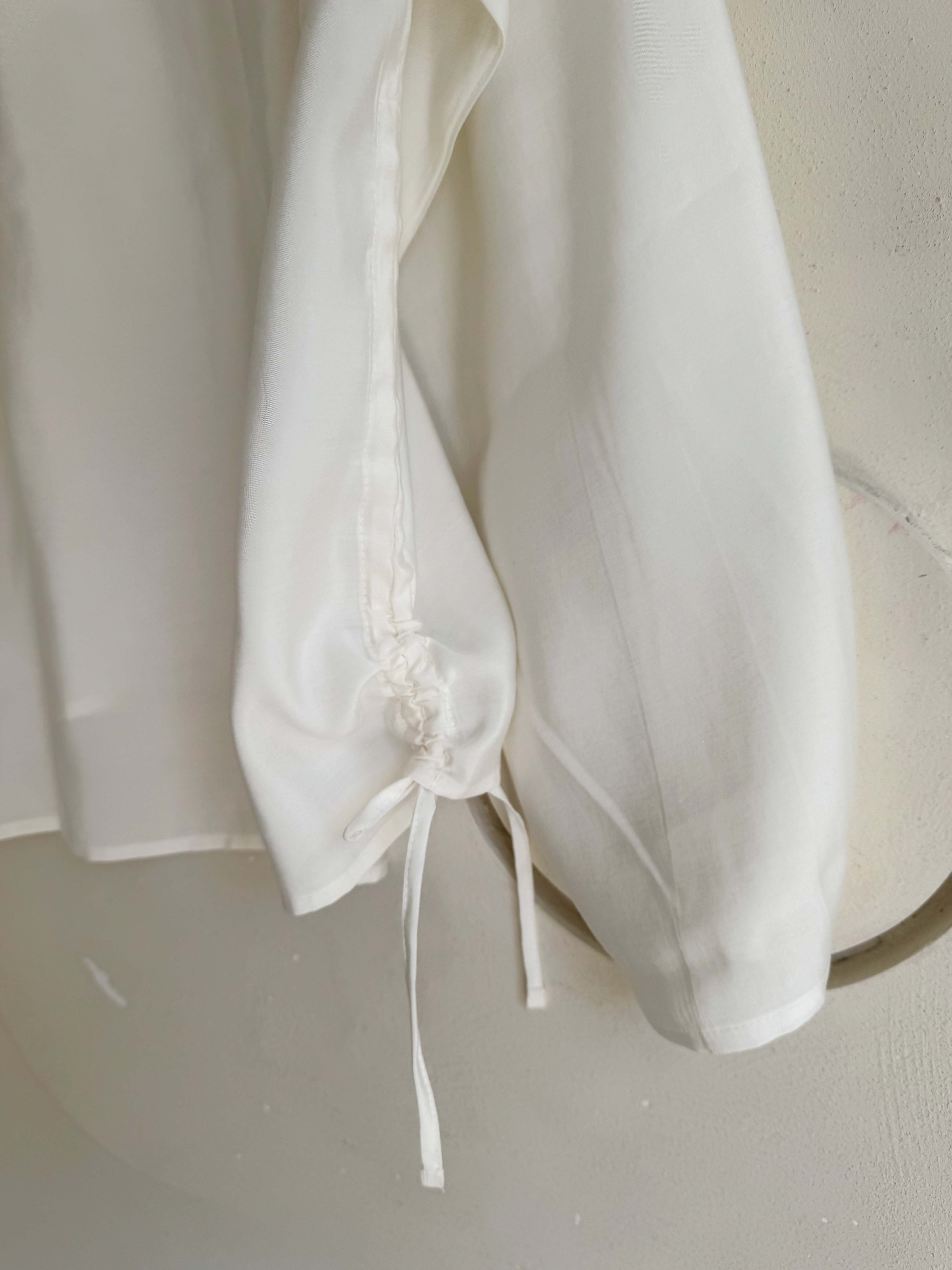 BS側抽繩柔感罩衫