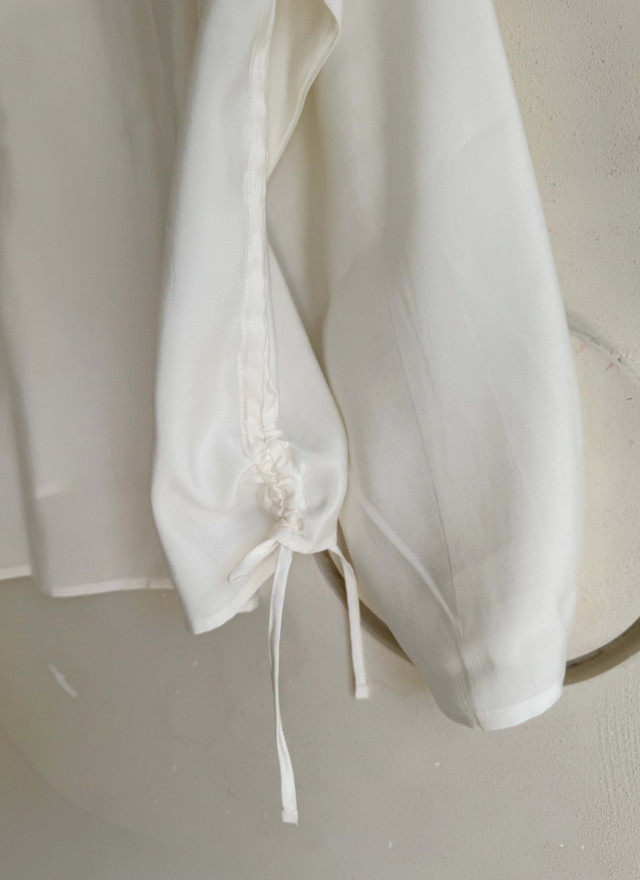 BS側抽繩柔感罩衫