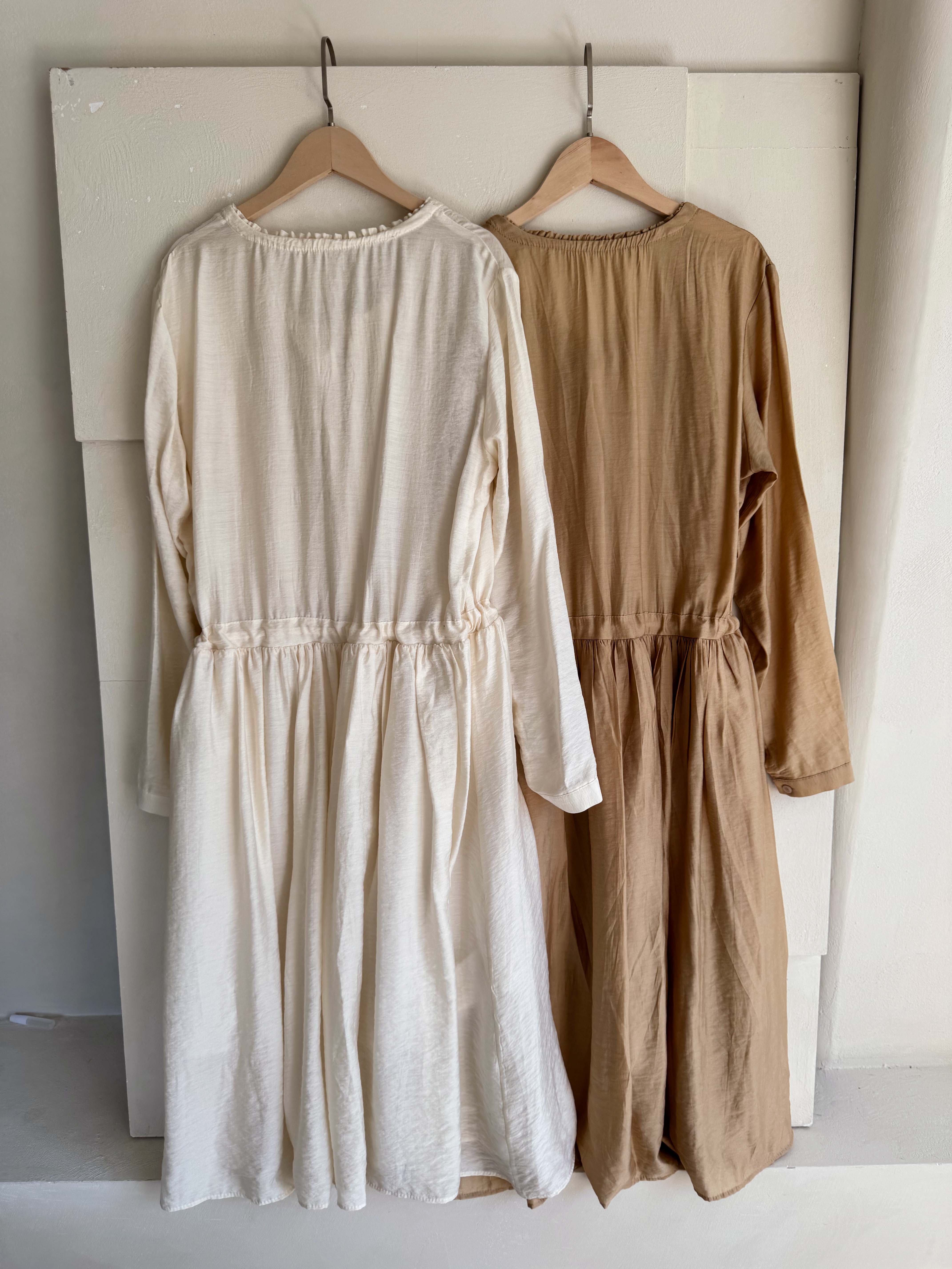 BS春日優雅抽繩長洋裝(兩色)