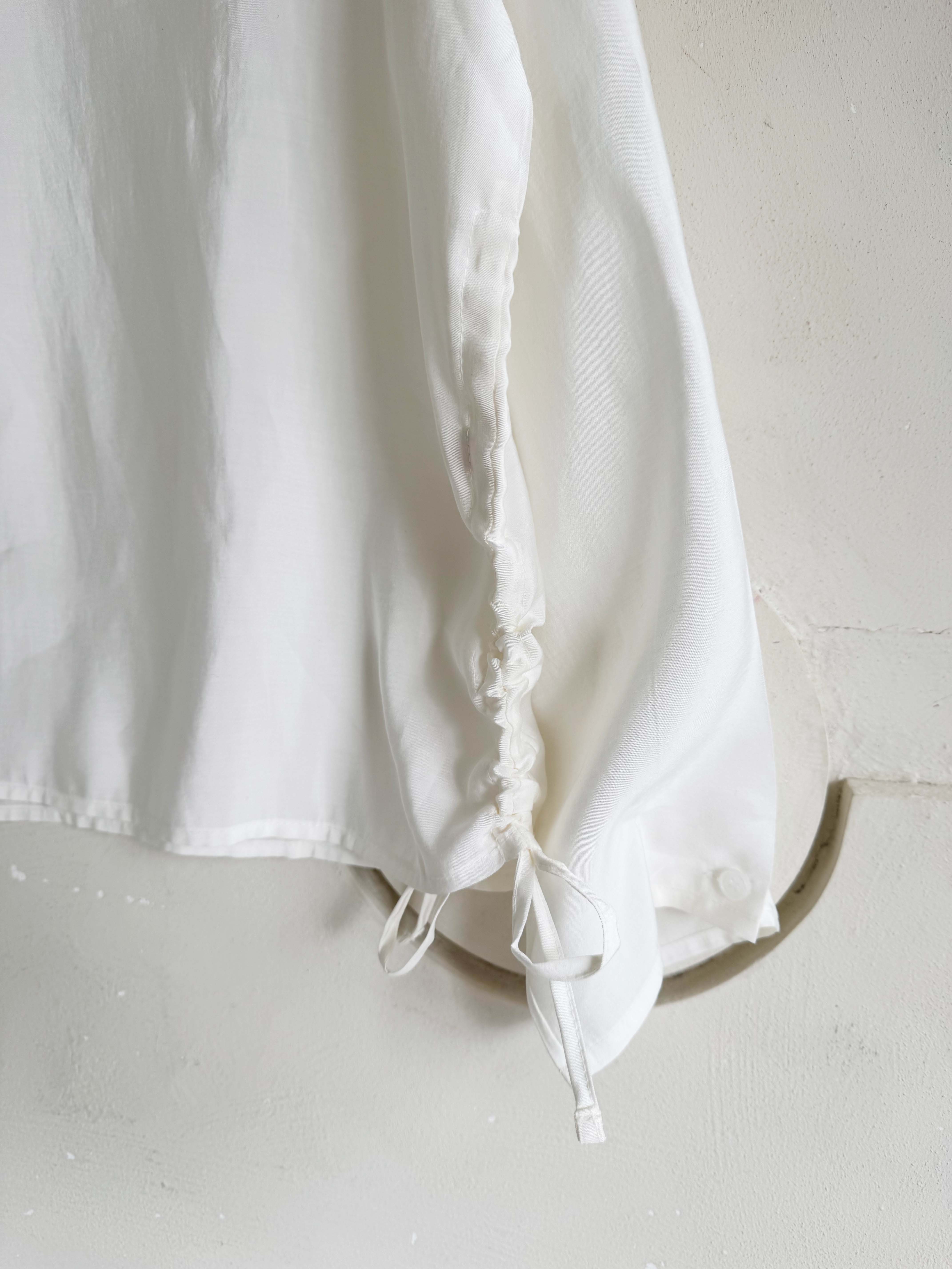 BS側抽繩柔感罩衫