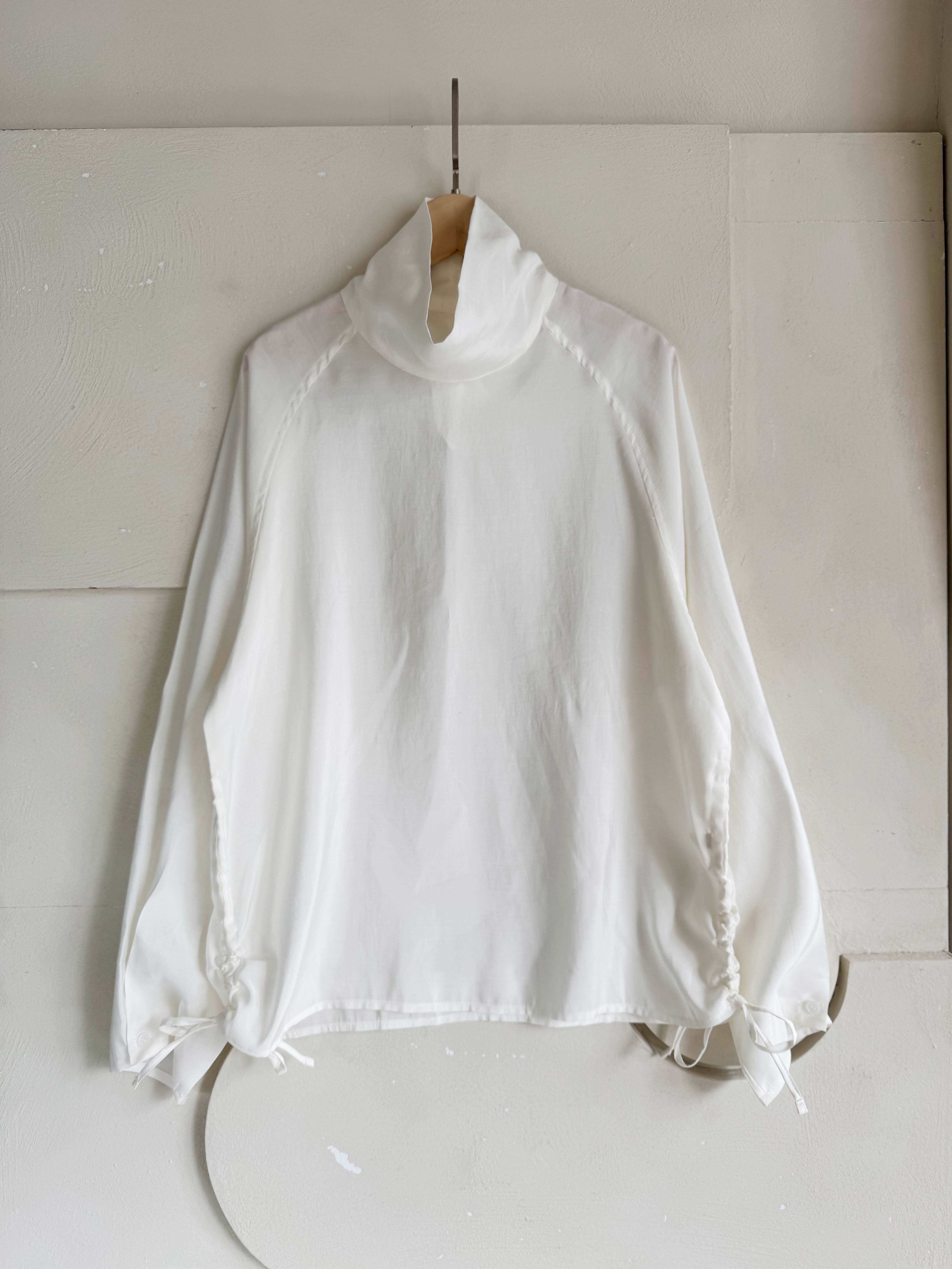 BS側抽繩柔感罩衫